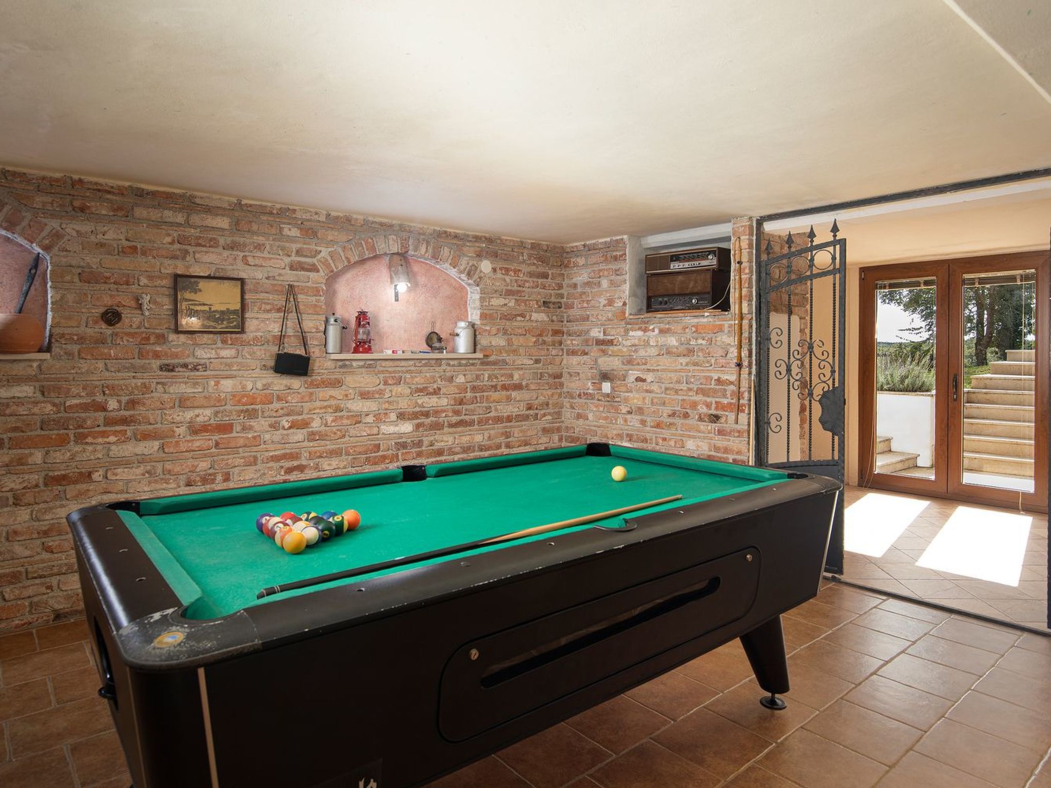 Haus in Bertoši mit privatem Pool-Drinnen