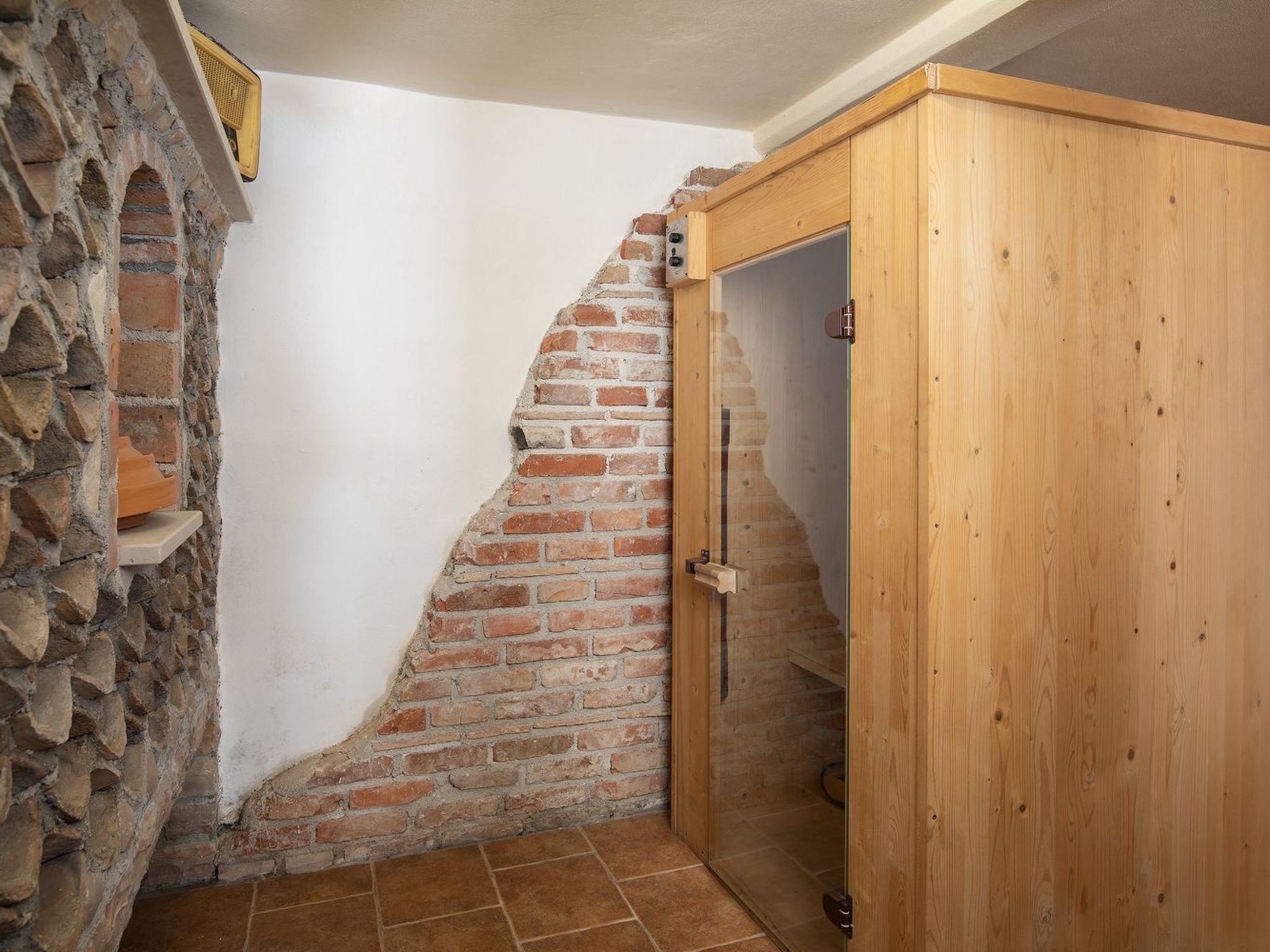 Haus in Bertoši mit privatem Pool-Drinnen