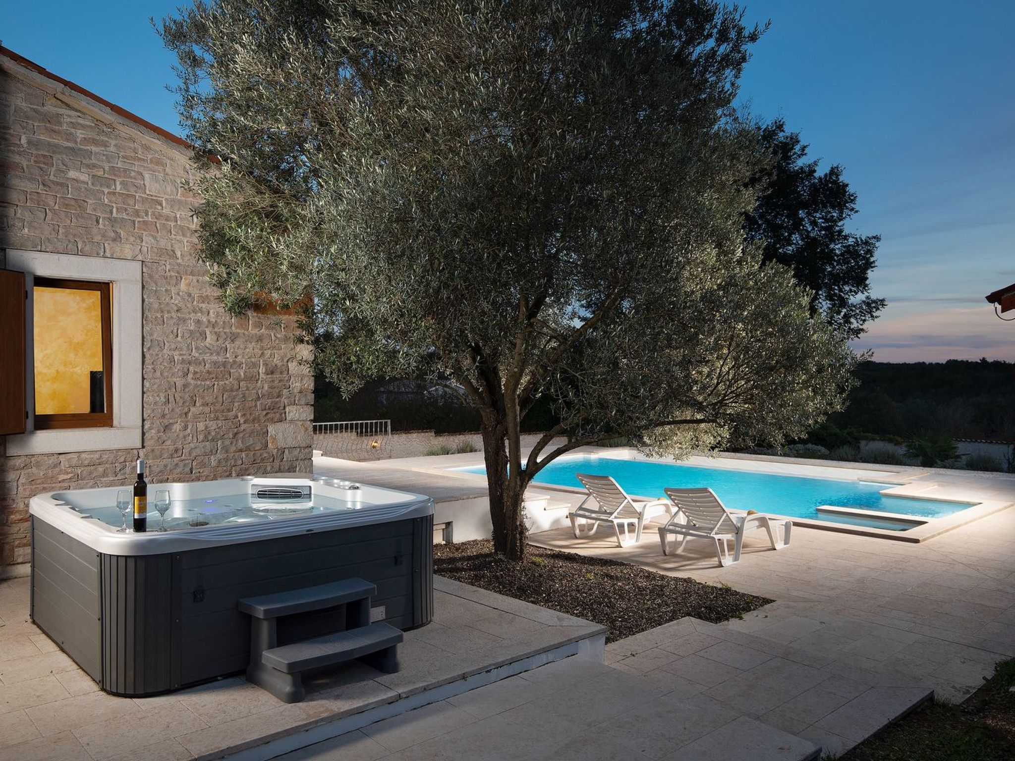 Haus in Bertoši mit privatem Pool-Drinnen