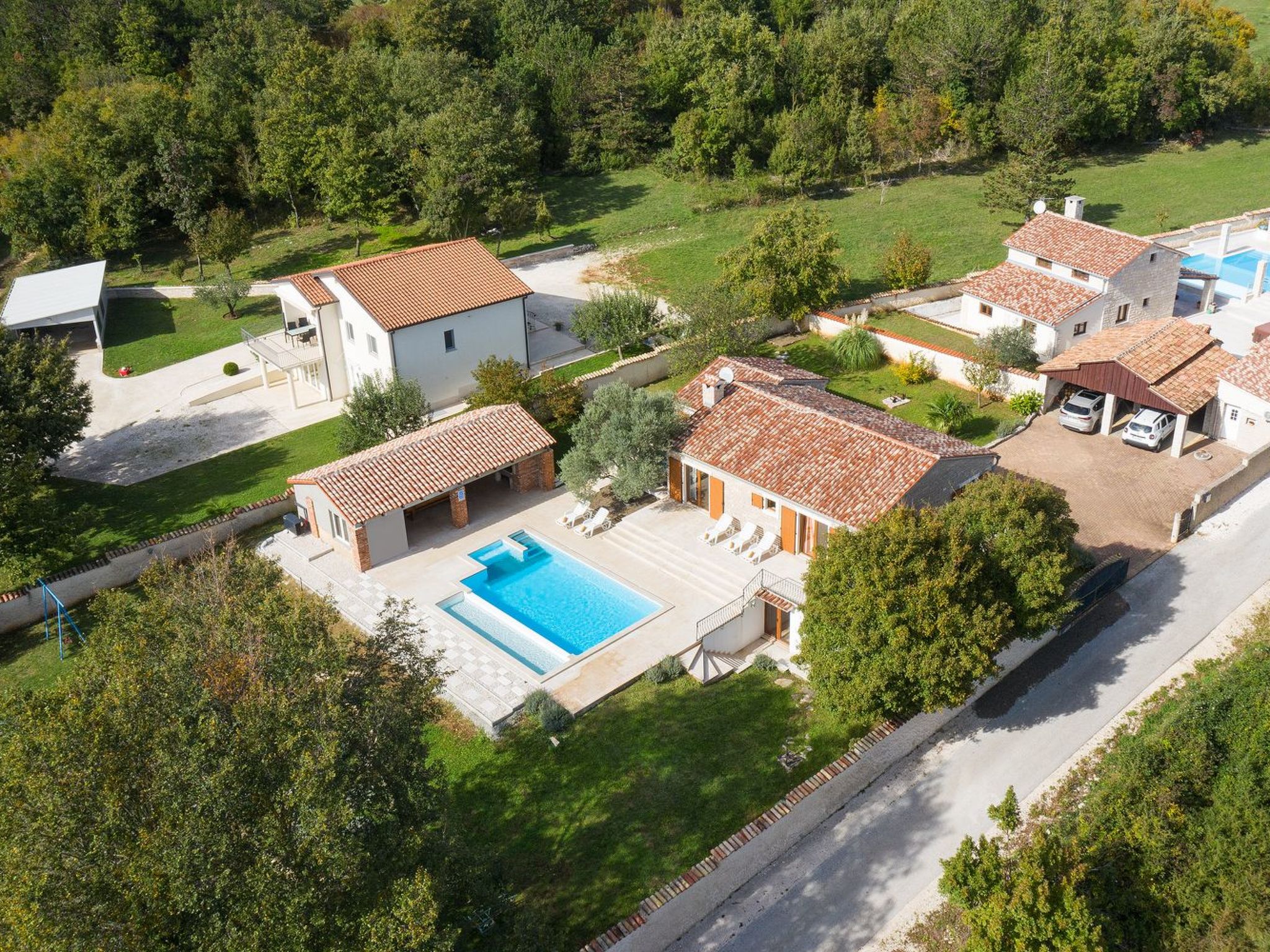Haus in Bertoši mit privatem Pool-Drinnen
