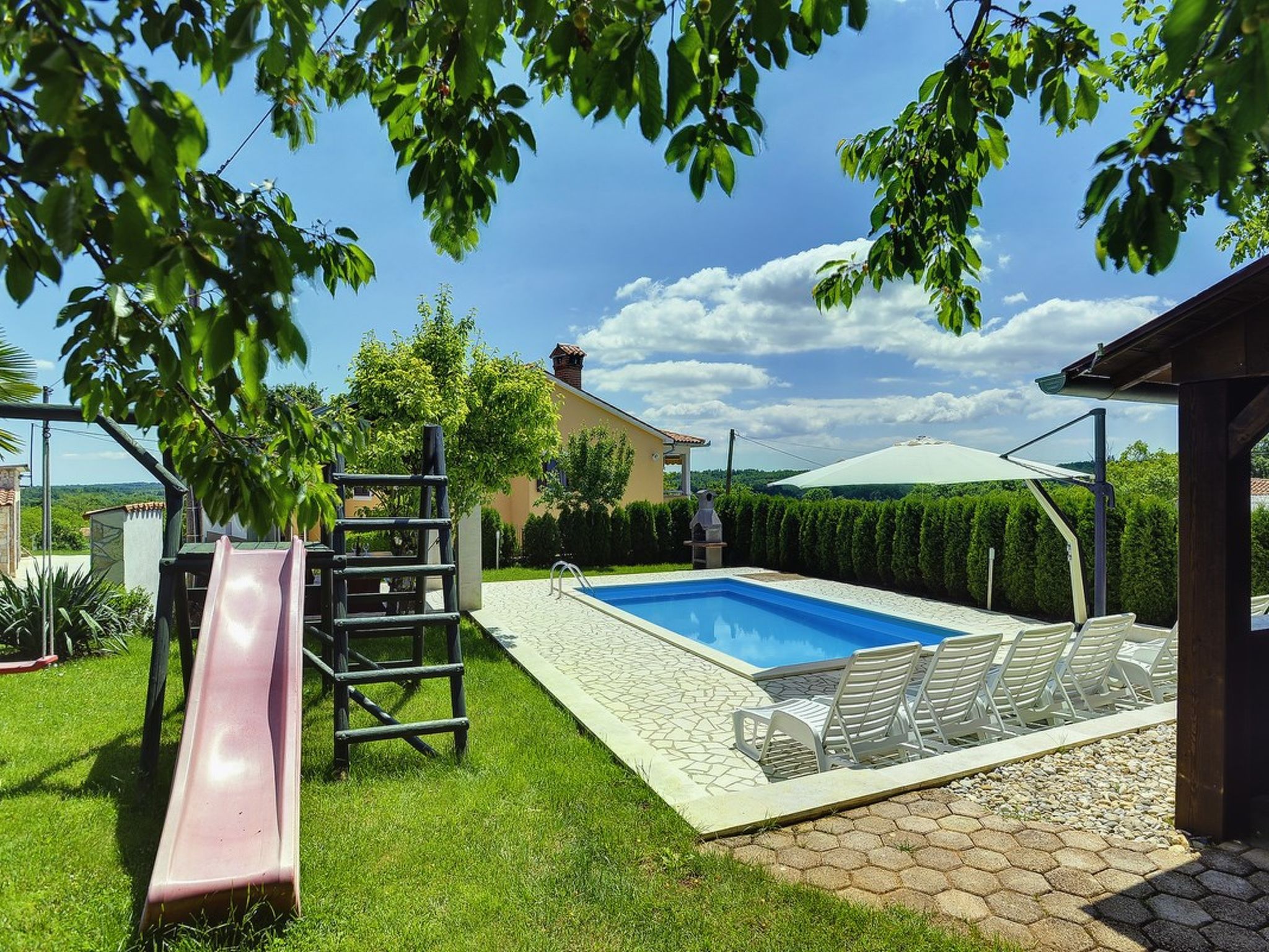 Vakantiehuis met privé zwembad in Bazgalji (Kroatië) voor 10 personen