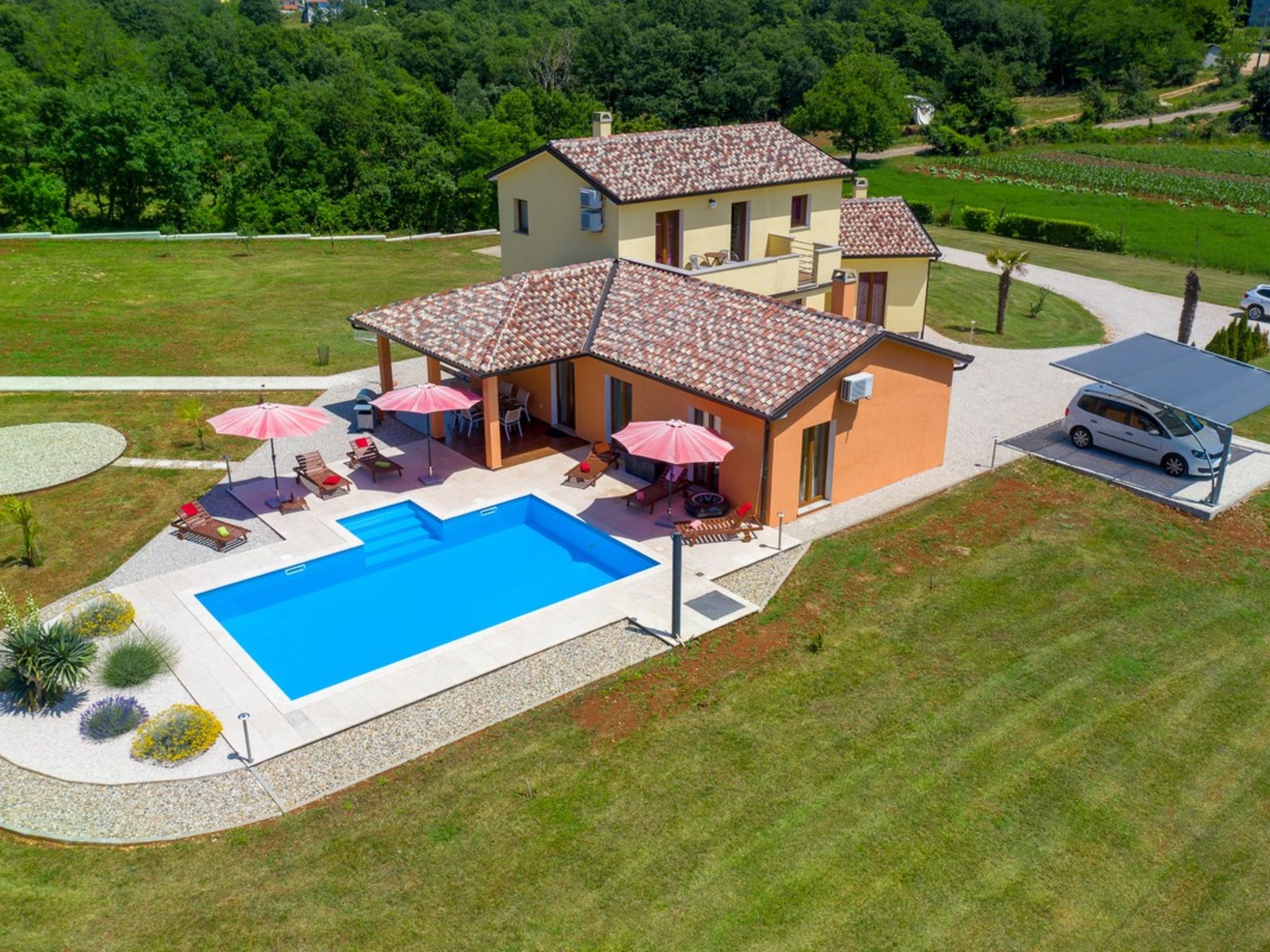 Vakantiehuis met privé zwembad in Bazgalji (Kroatië) voor 6 personen