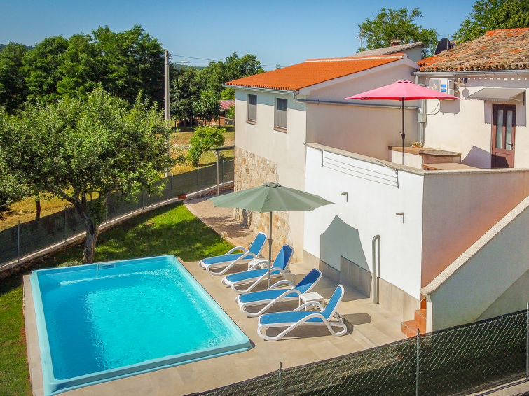 6-persoons vakantiehuis met privézwembad in Pazin in Pazin