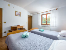 Vrijstaande woning met privézwembad op 20 km van de kust bij Pazin - thumbnail 4