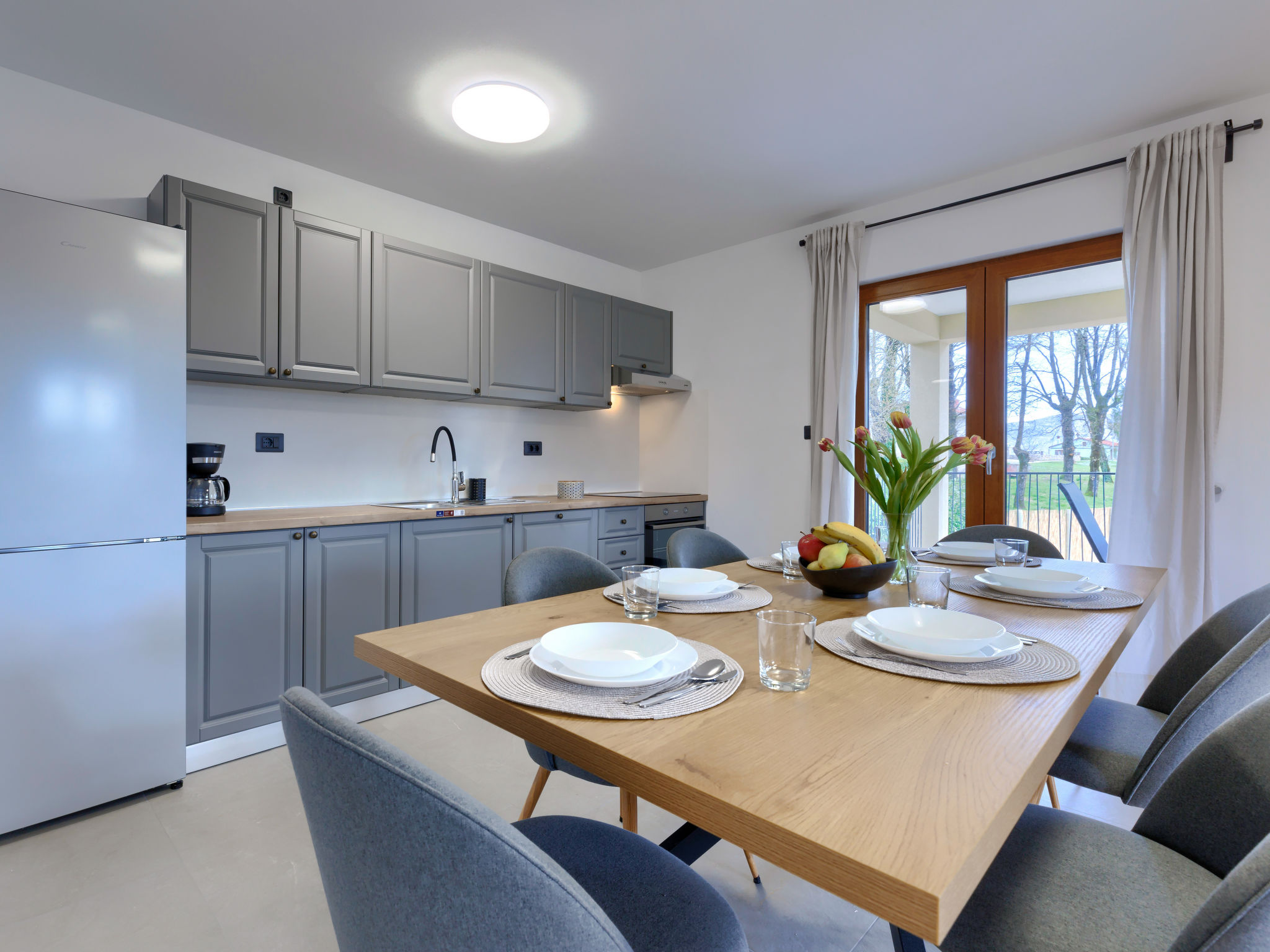 Kitchen / Dining Room