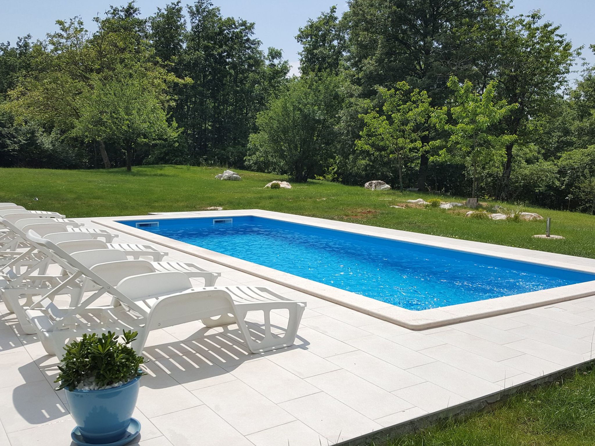 Romantische Villa mit weitläufigem Garten-Dedans