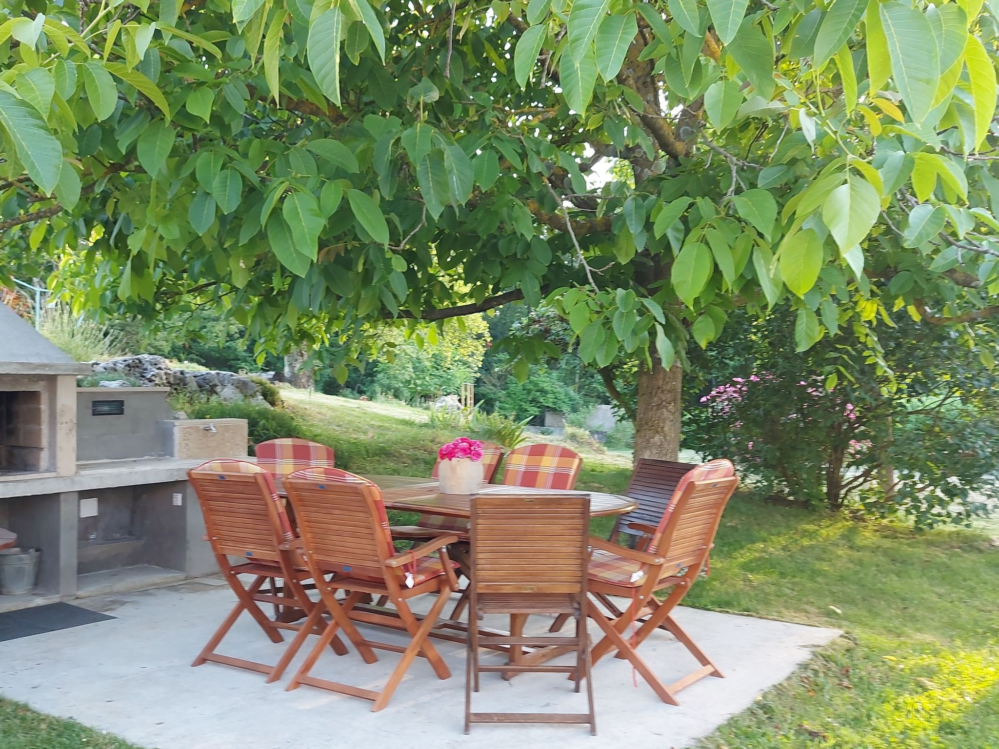 Romantische Villa mit weitläufigem Garten-Dedans