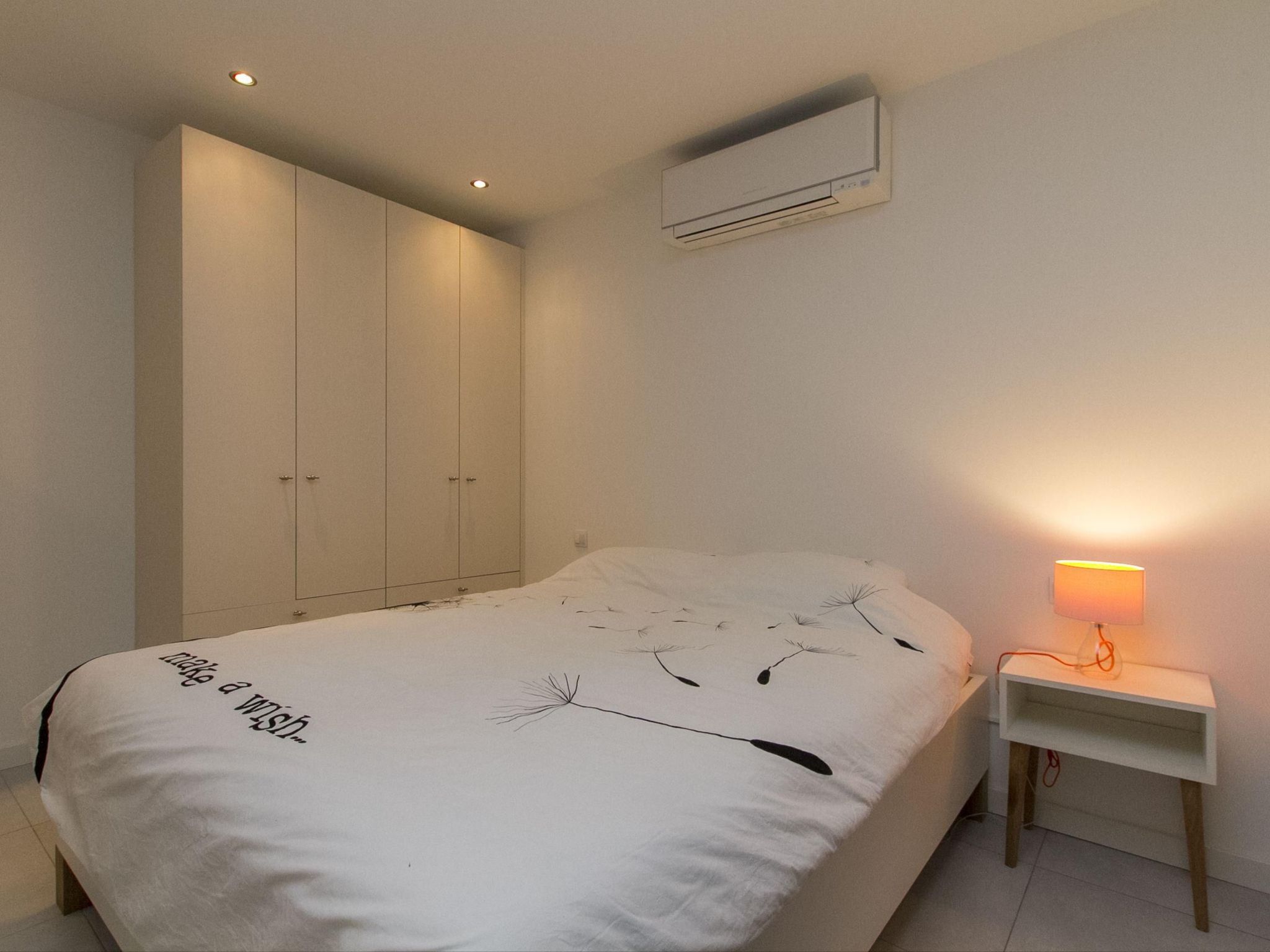 Villa mit Pool-Dedans