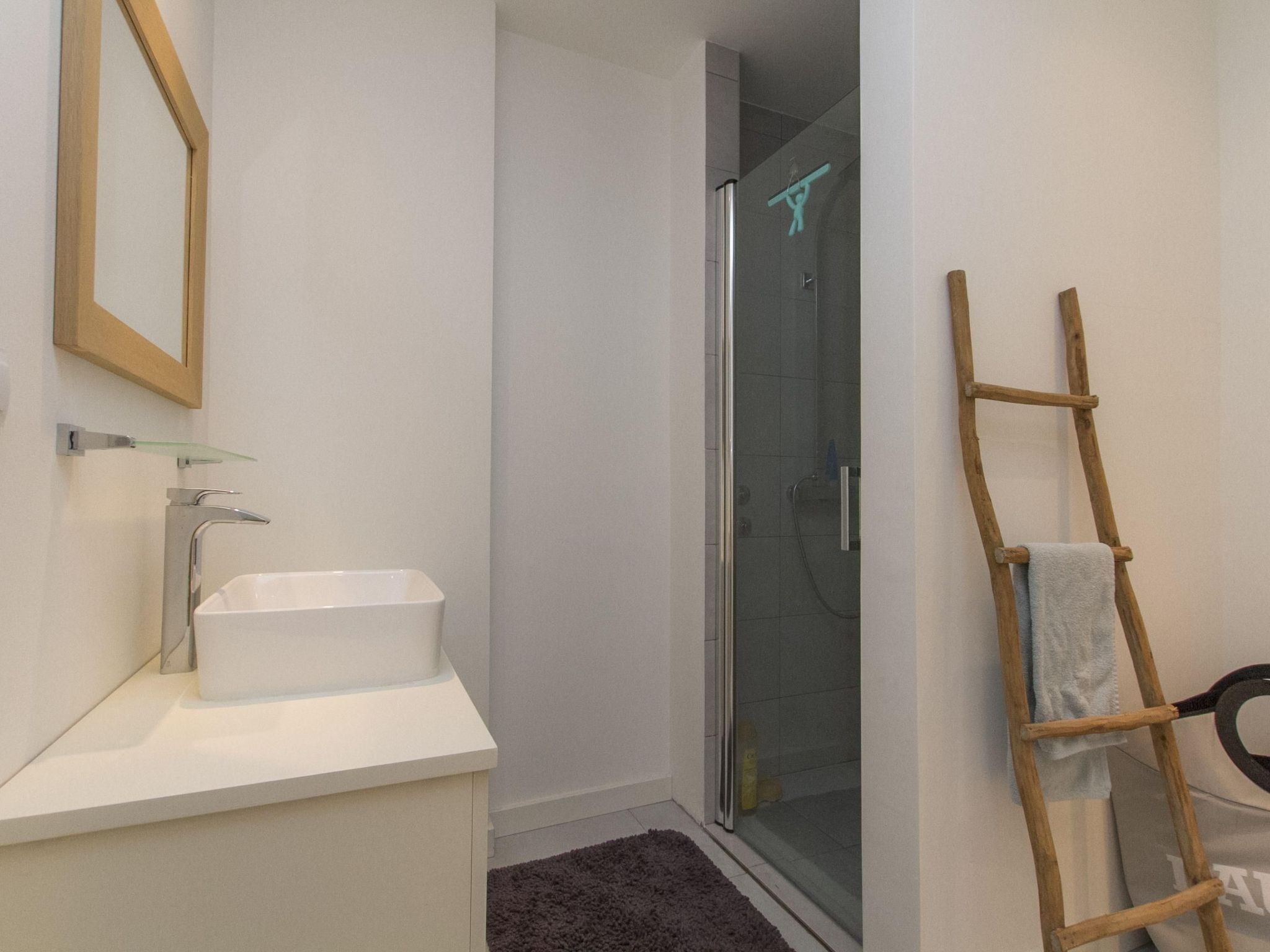 Villa mit Pool-Dedans