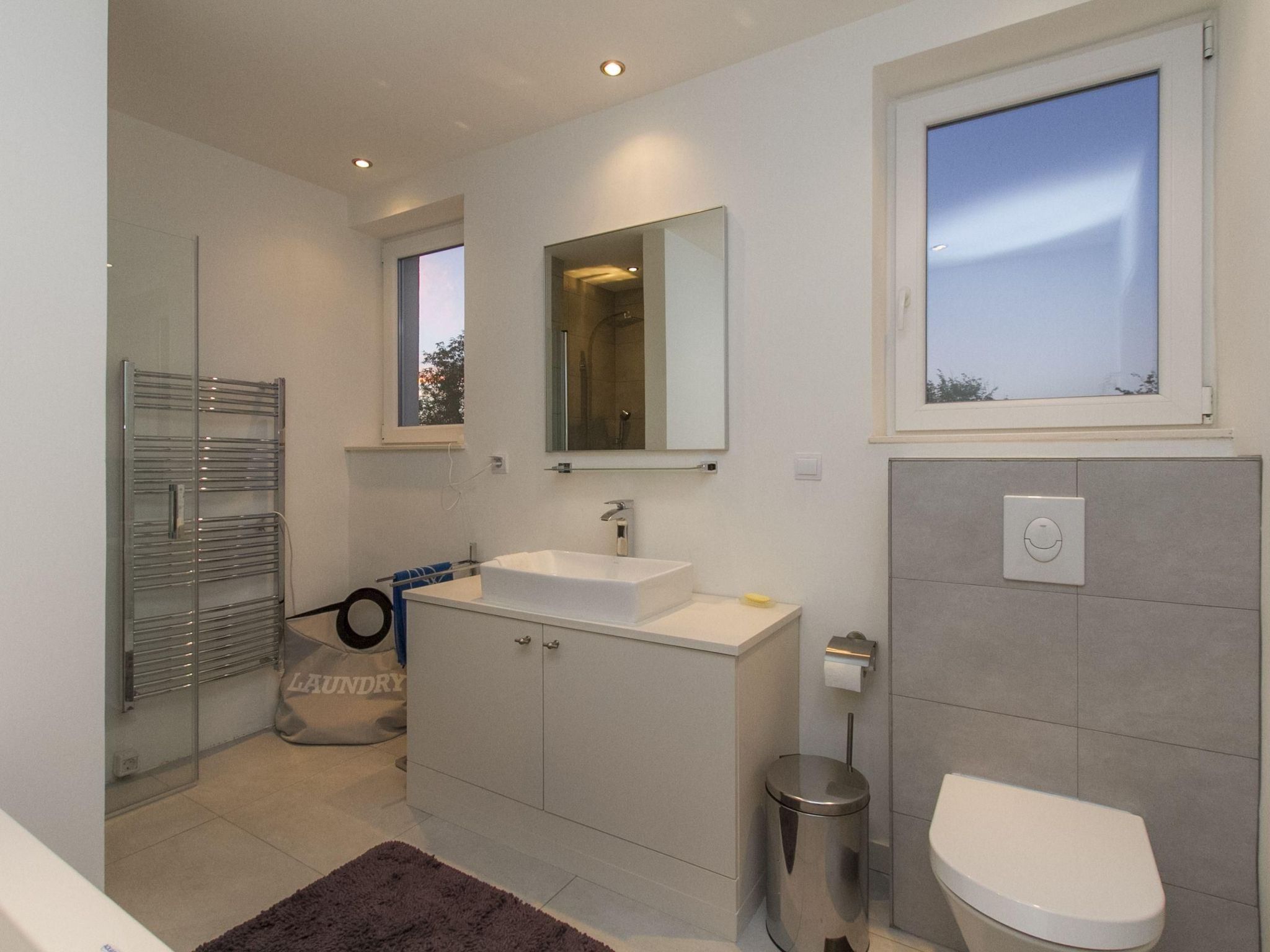 Villa mit Pool-Dedans