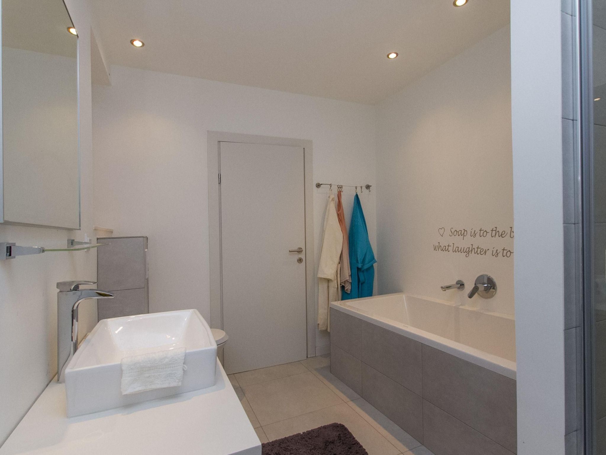 Villa mit Pool-Dedans