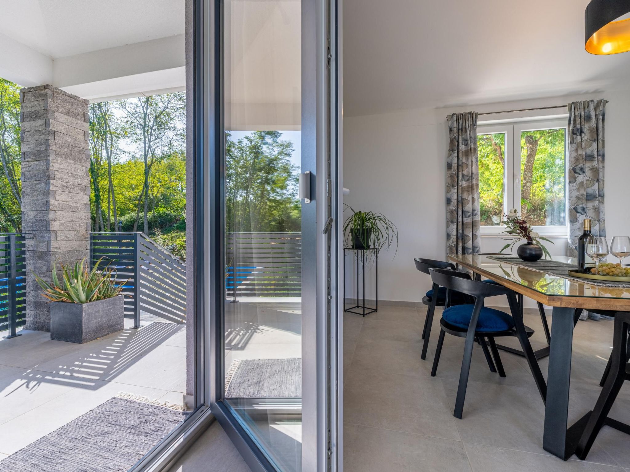 Für 5 Personen und 1 Kind in Kukurini, Istrien (Binnenland von Istrien)-Dedans