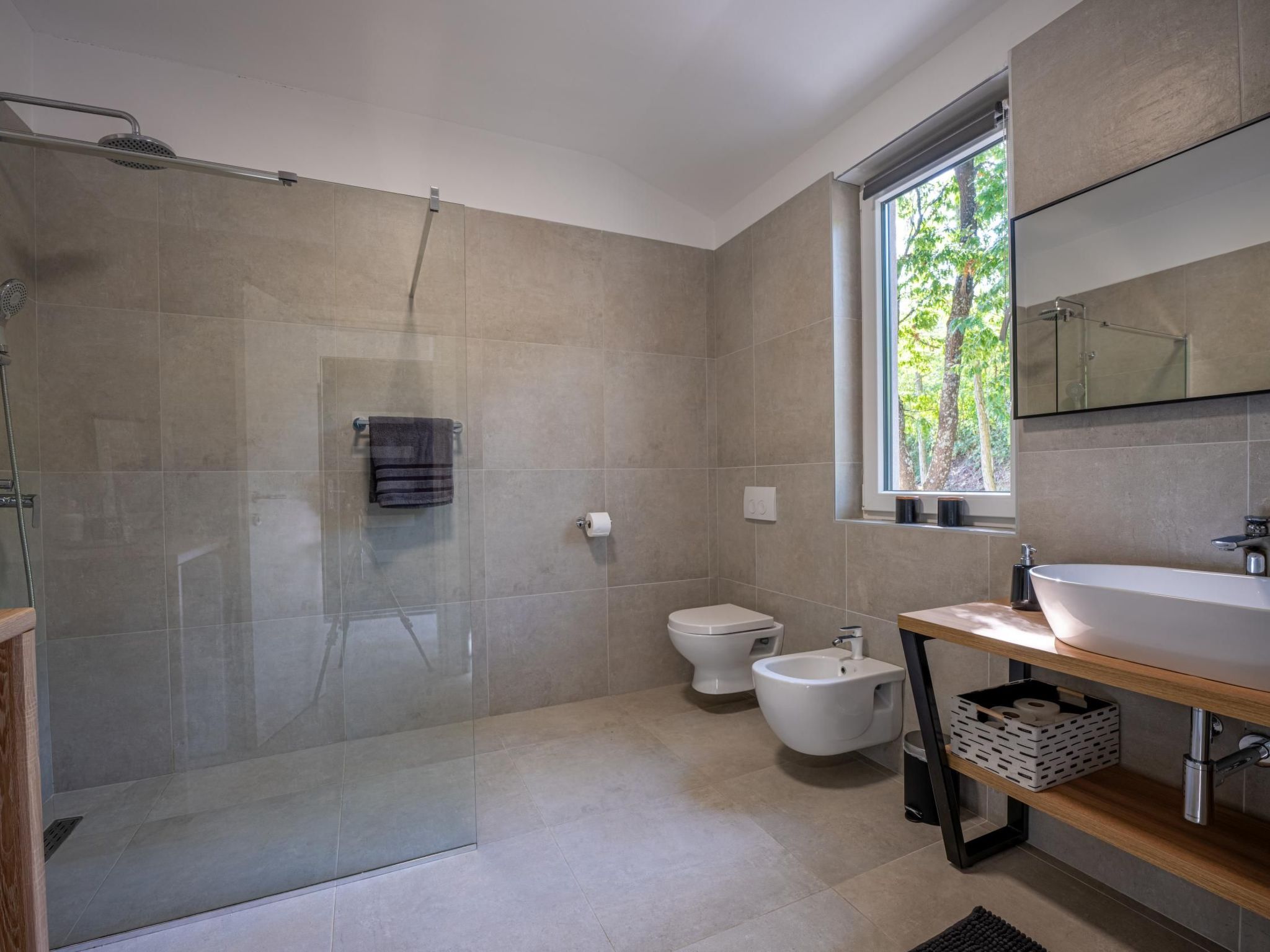 Für 5 Personen und 1 Kind in Kukurini, Istrien (Binnenland von Istrien)-Dedans