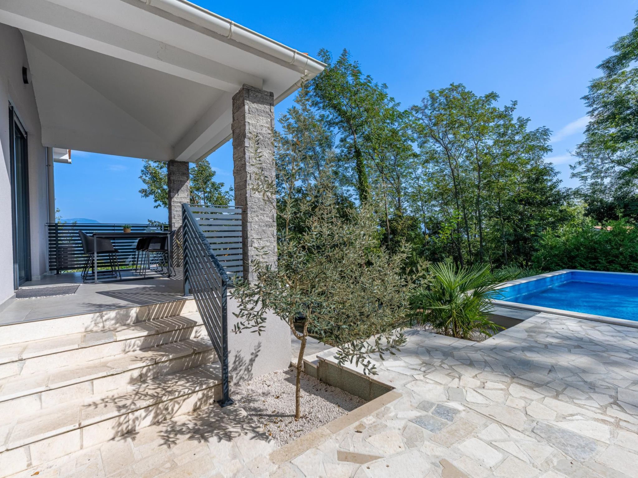 Für 5 Personen und 1 Kind in Kukurini, Istrien (Binnenland von Istrien)-Dedans