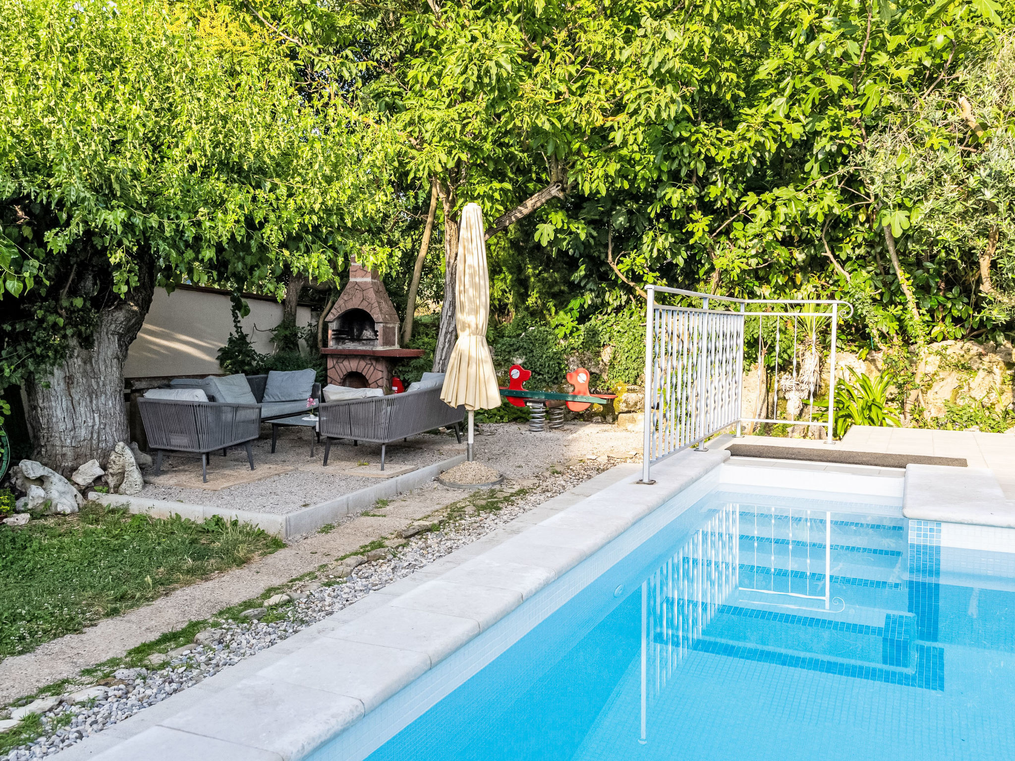 'Frane' mit eigenem Pool - Outside