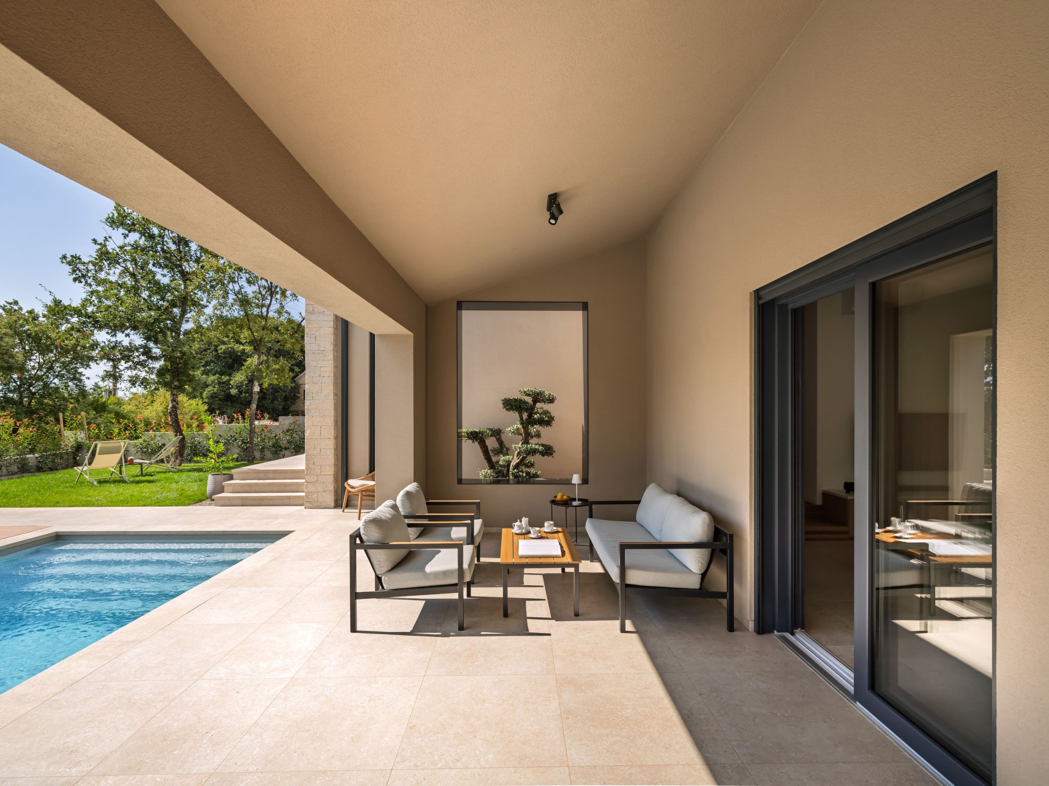 Design Villa Nux für 5 Personen mit beheiztem Pool-Binnen