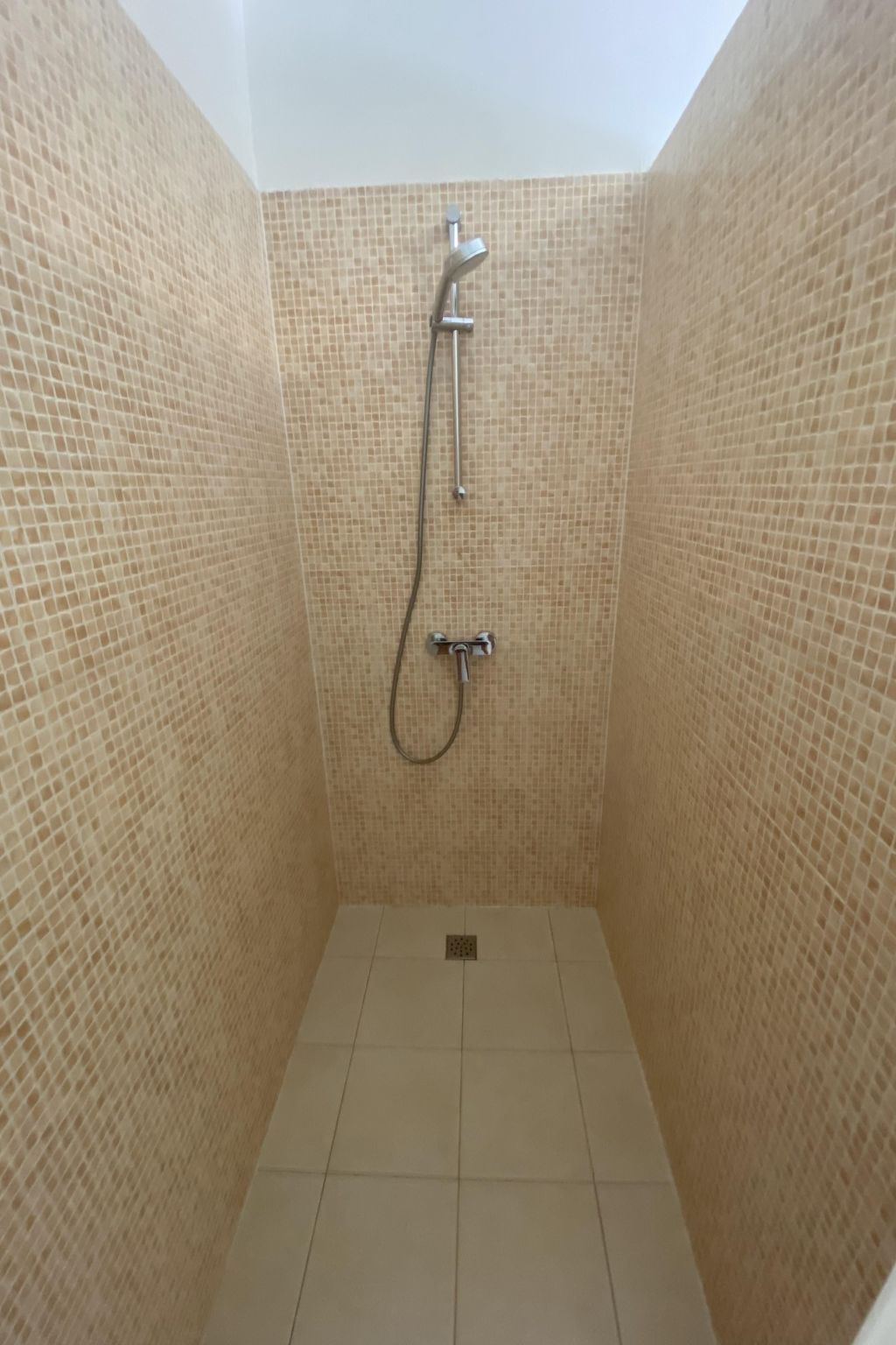 Villa Mali Raj-Image-tags.info