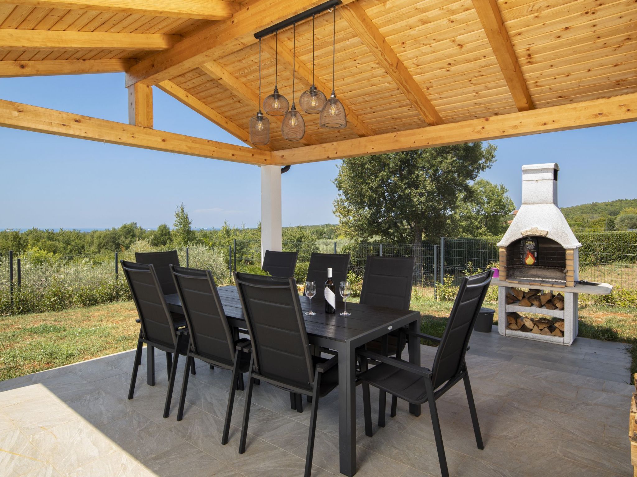 Villa Euphoria mit Pool, Sauna und Whirlpool-Binnen