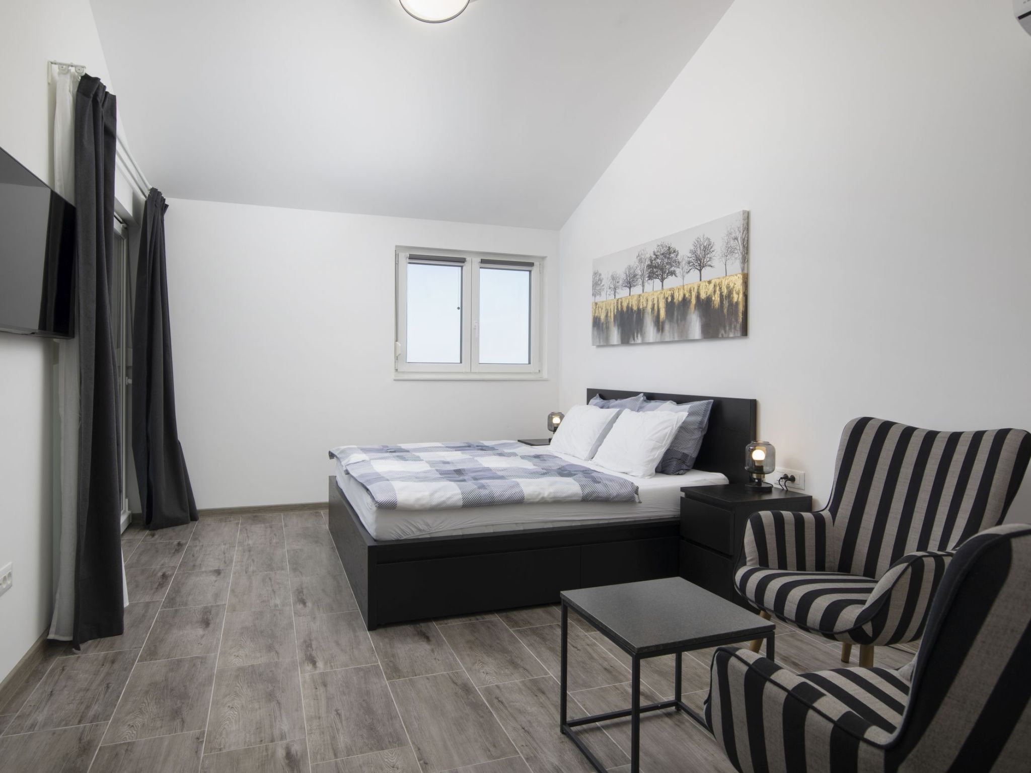 Villa Euphoria mit Pool, Sauna und Whirlpool-Binnen