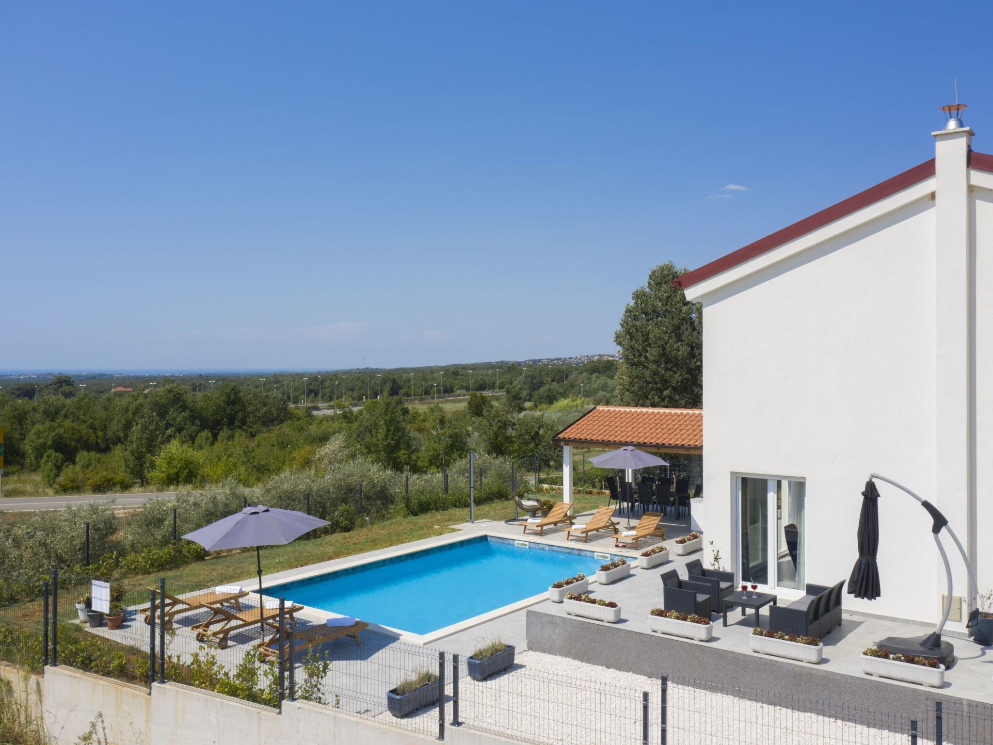 Villa Euphoria mit Pool, Sauna und Whirlpool-Binnen