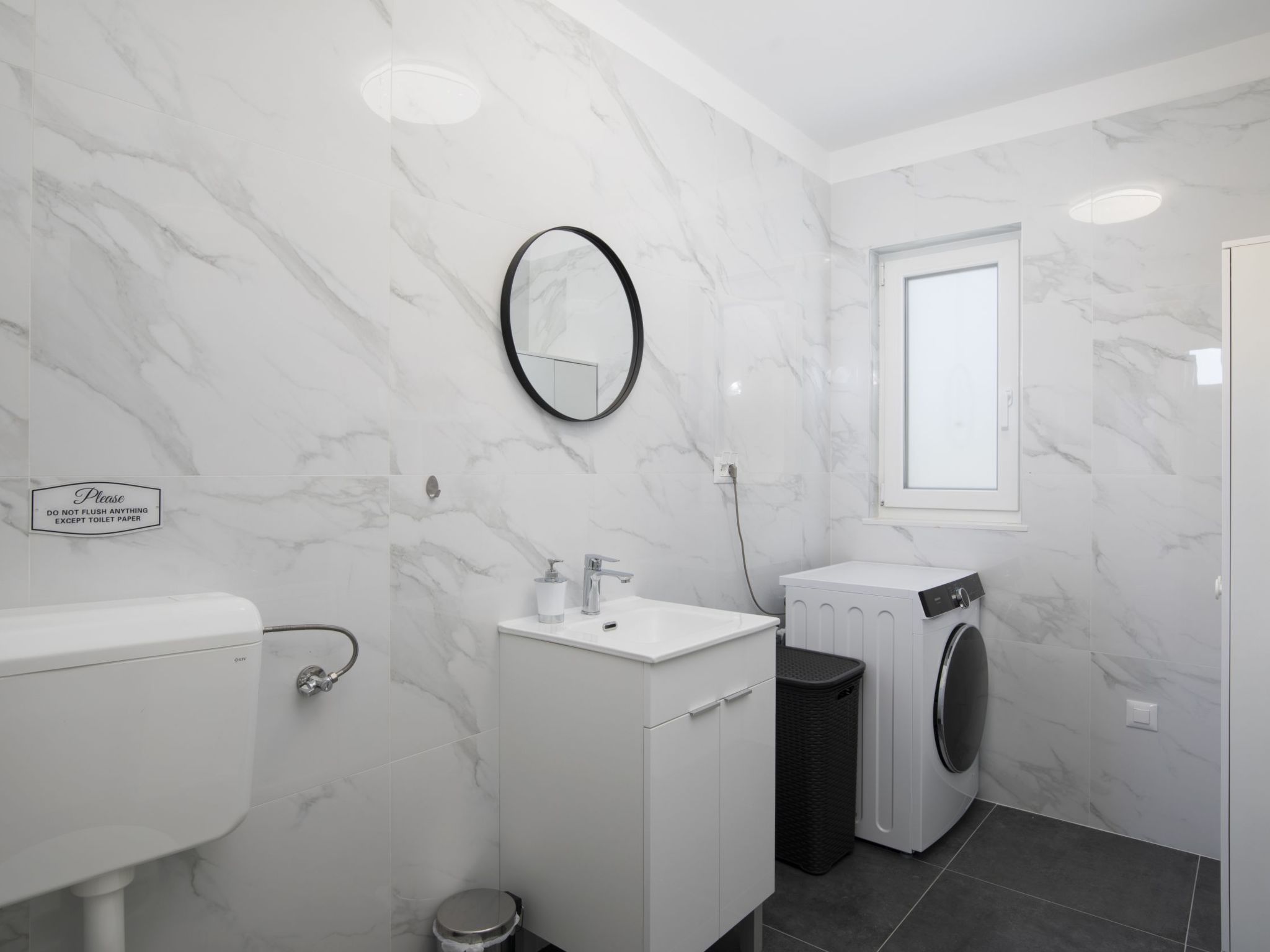 Villa Euphoria mit Pool, Sauna und Whirlpool-Binnen