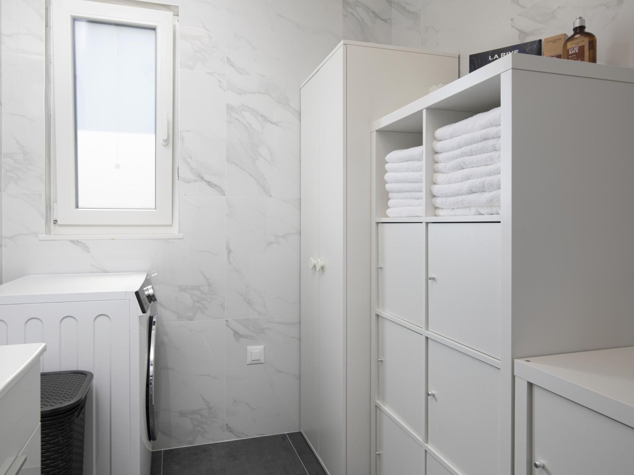 Villa Euphoria mit Pool, Sauna und Whirlpool-Binnen