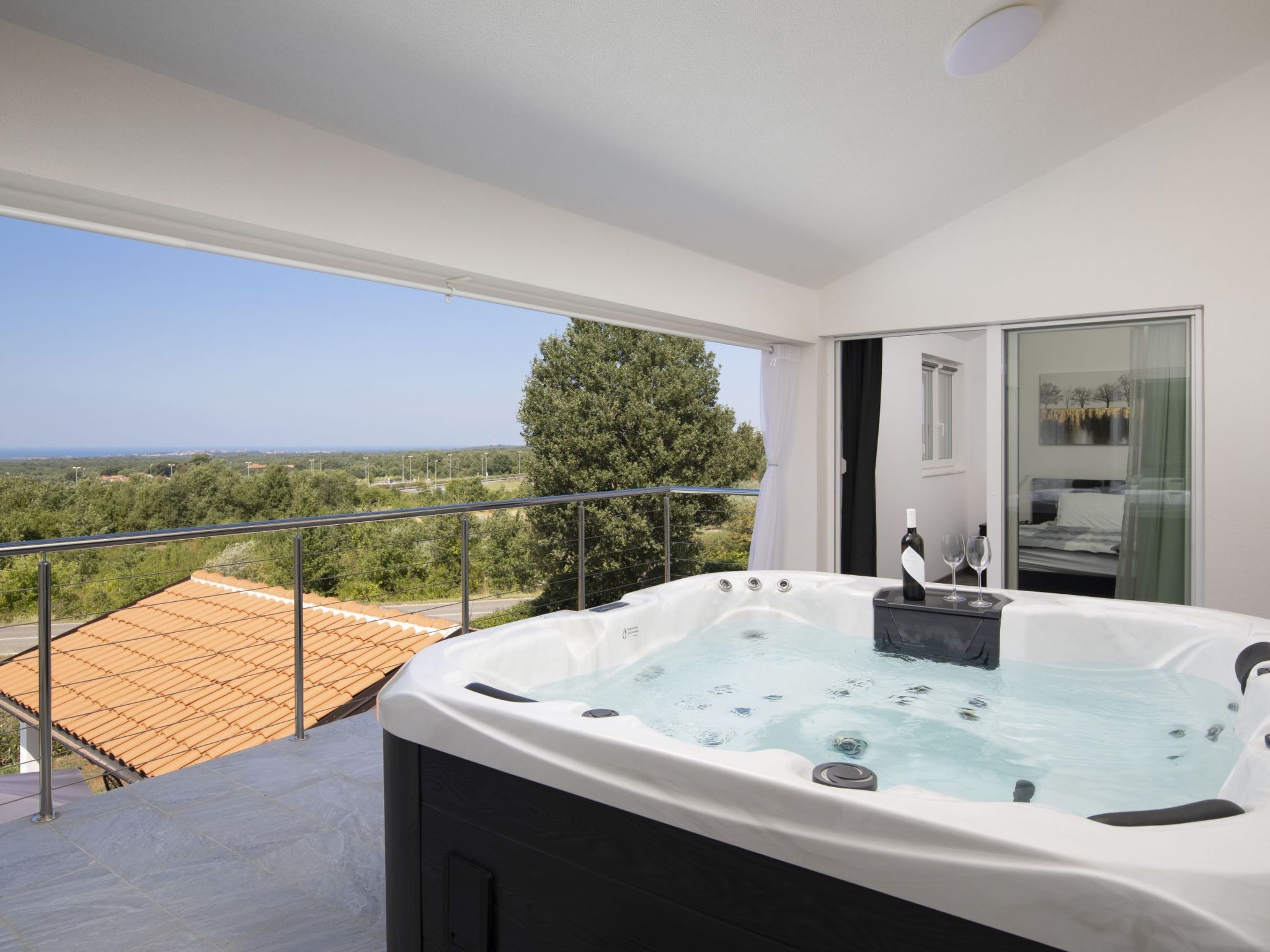 Villa Euphoria mit Pool, Sauna und Whirlpool-Binnen