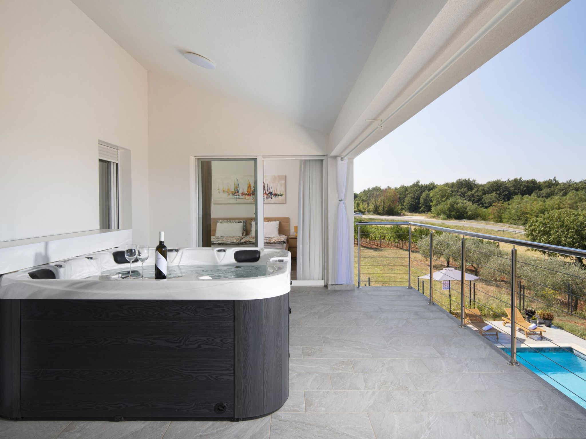 Villa Euphoria mit Pool, Sauna und Whirlpool-Binnen