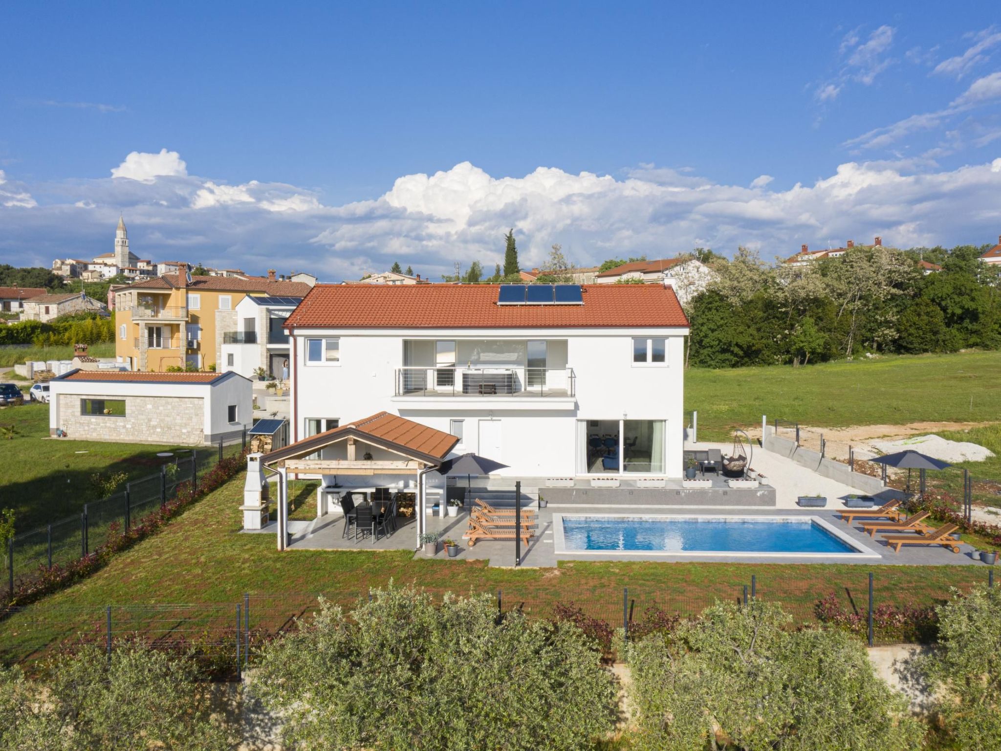 Villa Euphoria mit Pool, Sauna und Whirlpool-Binnen