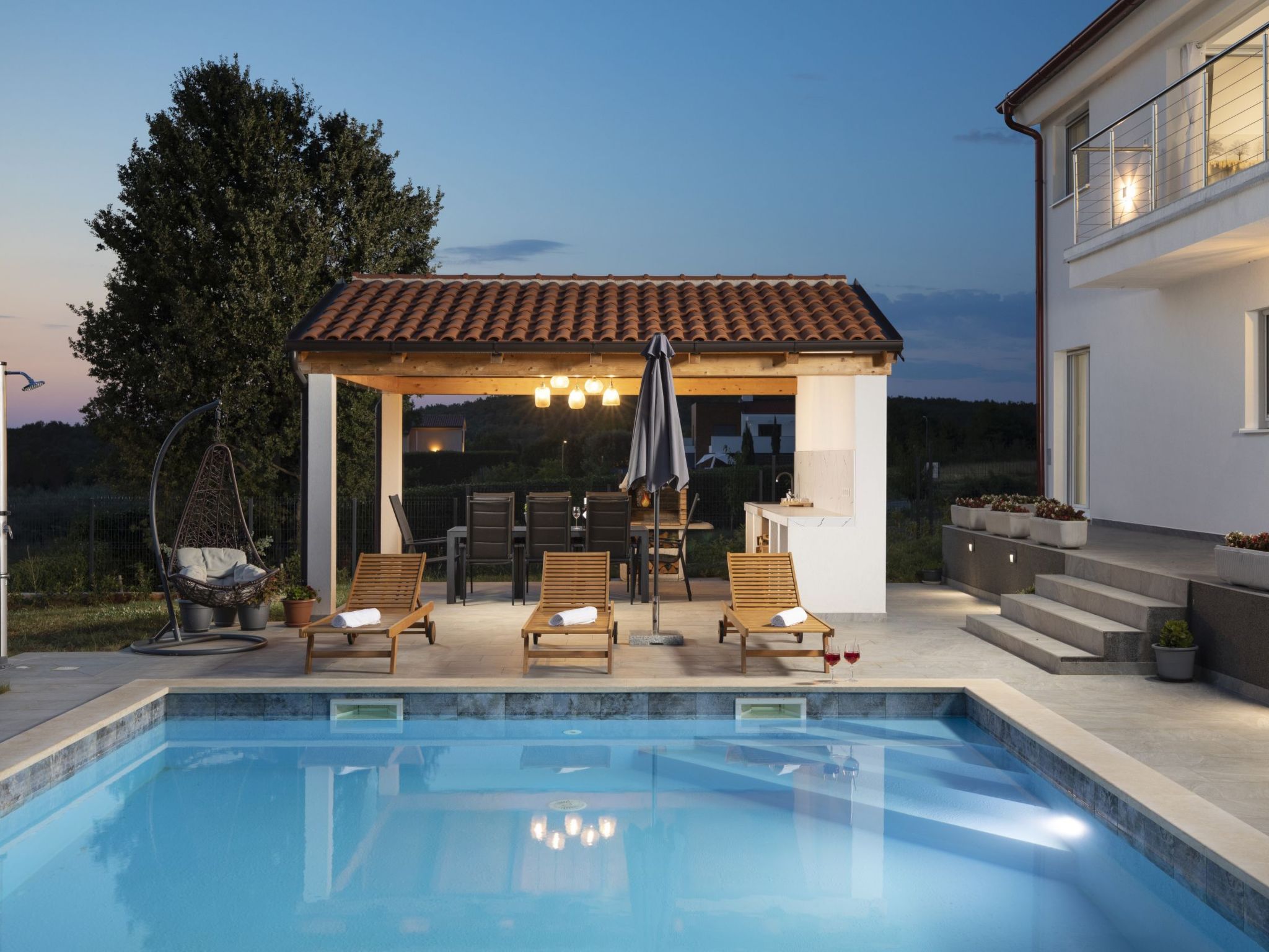 Villa Euphoria mit Pool, Sauna und Whirlpool-Binnen