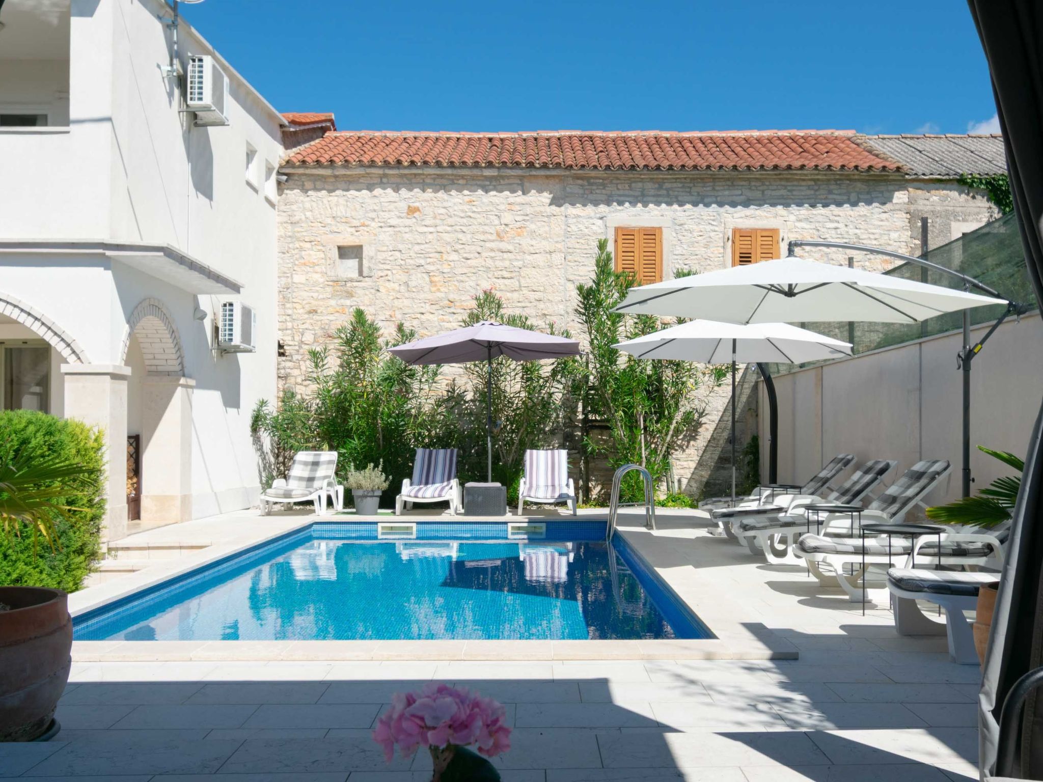 Villa Martin - Rückzugsort auf dem Land mit Pool-Binnen