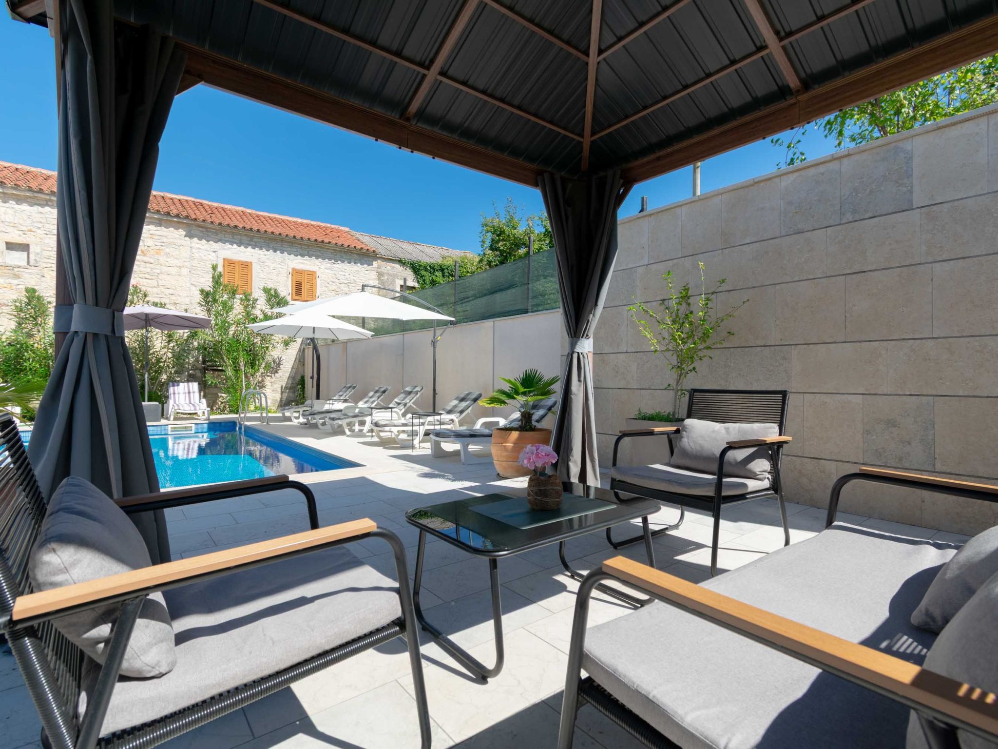 Villa Martin - Rückzugsort auf dem Land mit Pool-Binnen