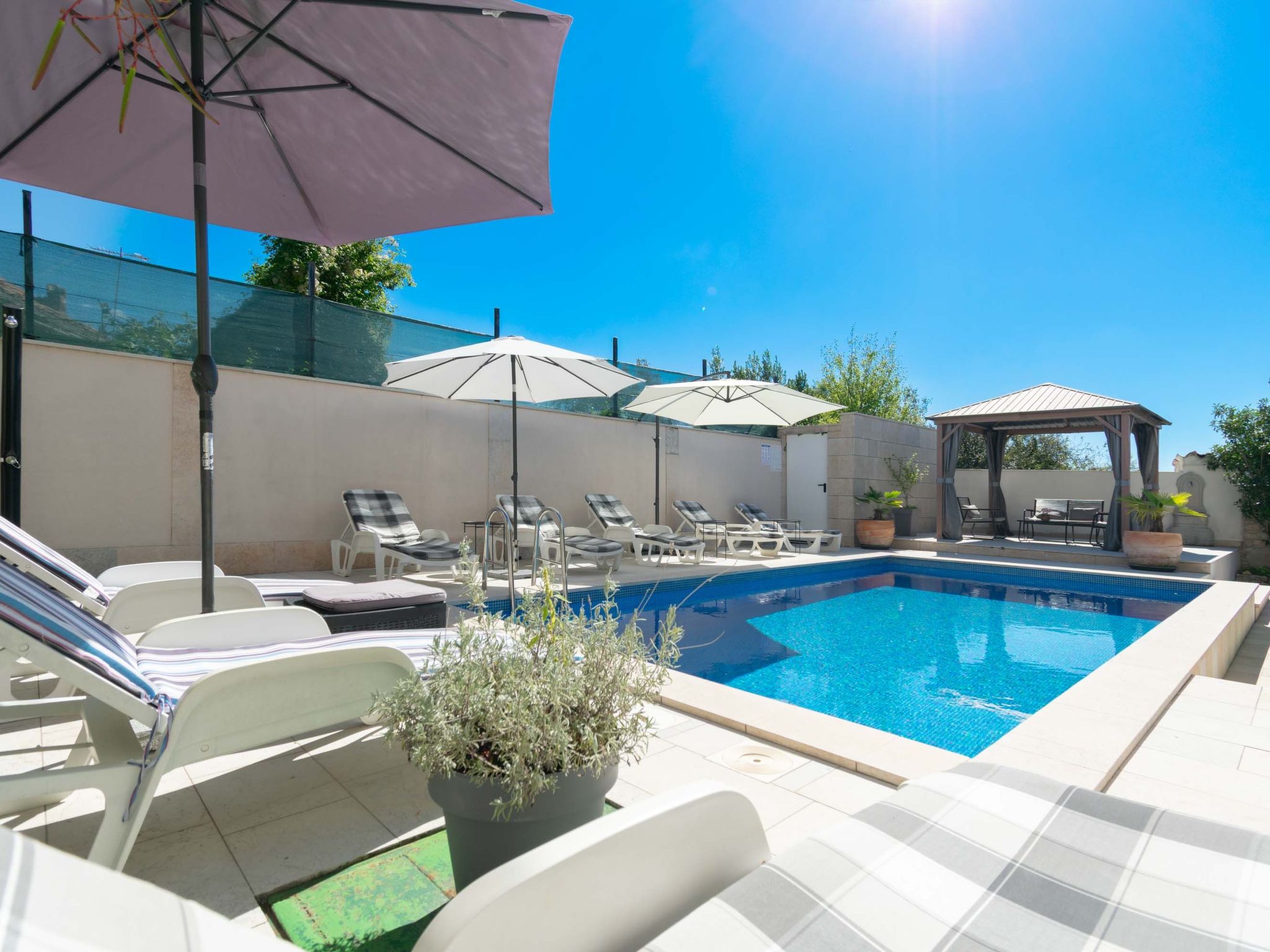 Villa Martin - Rückzugsort auf dem Land mit Pool-Binnen