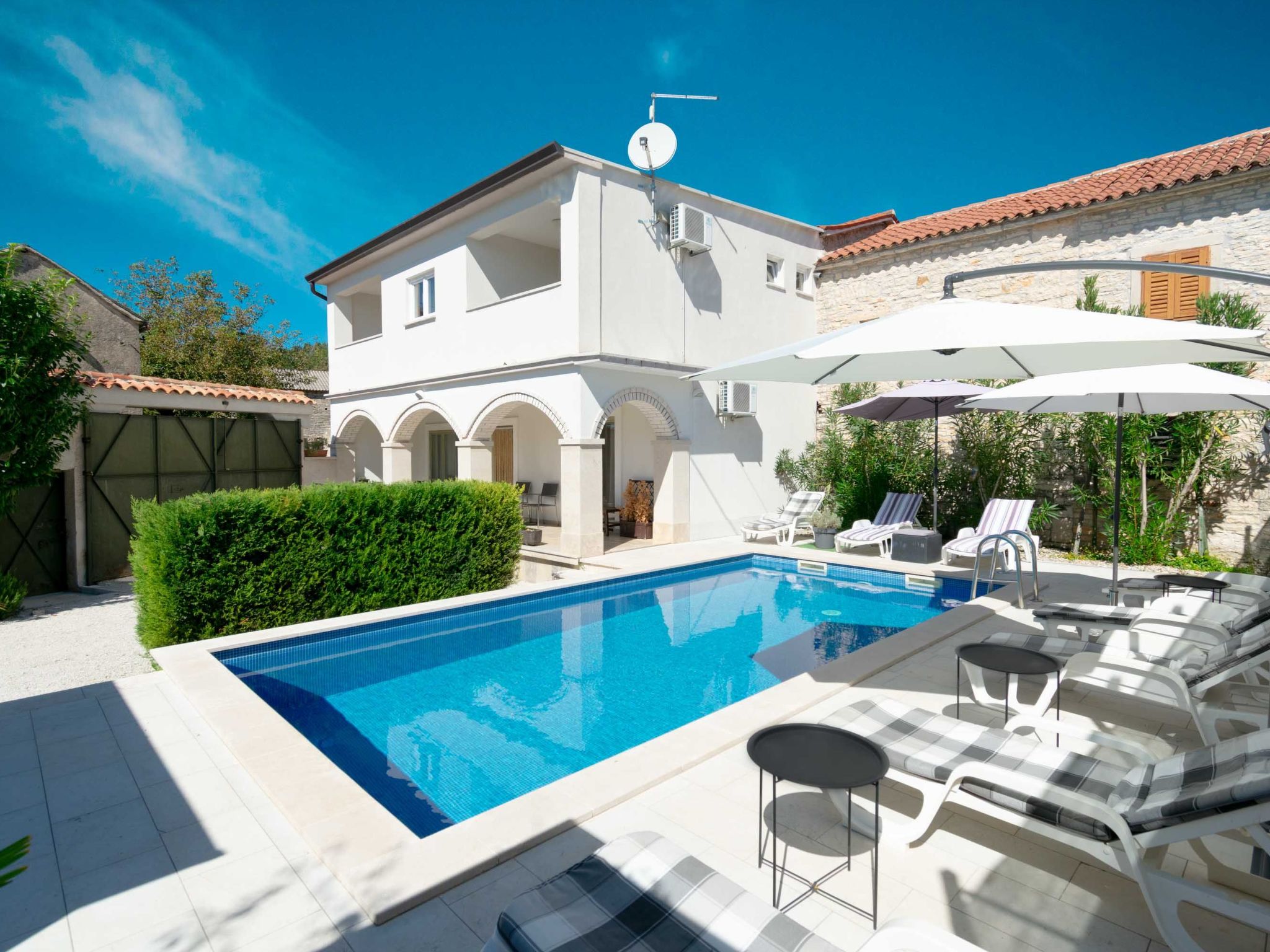 Villa Martin - Rückzugsort auf dem Land mit Pool-Binnen