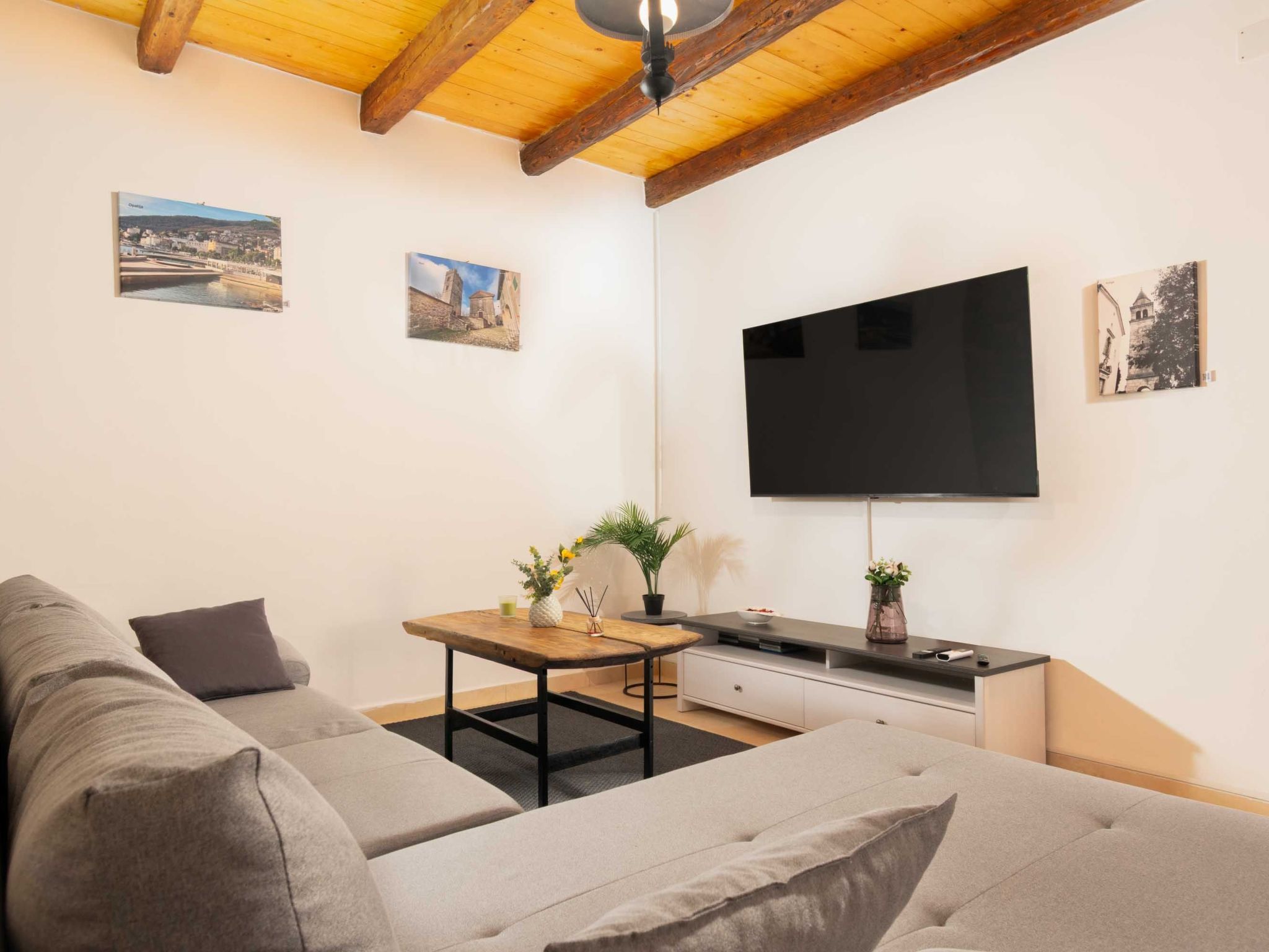 Villa Martin - Rückzugsort auf dem Land mit Pool-Binnen