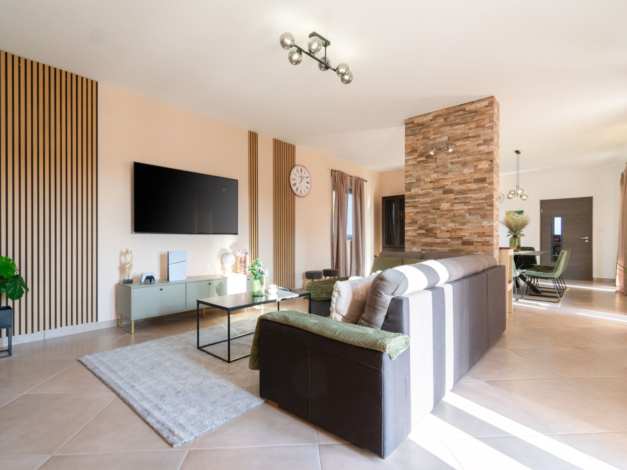 Private Villa mit Panoramablick-Dedans