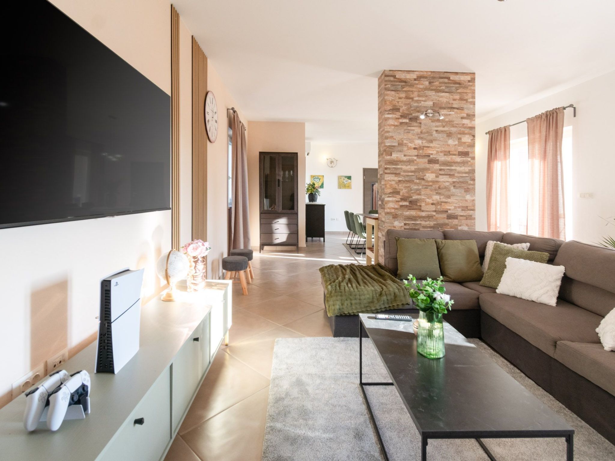 Private Villa mit Panoramablick-Dedans