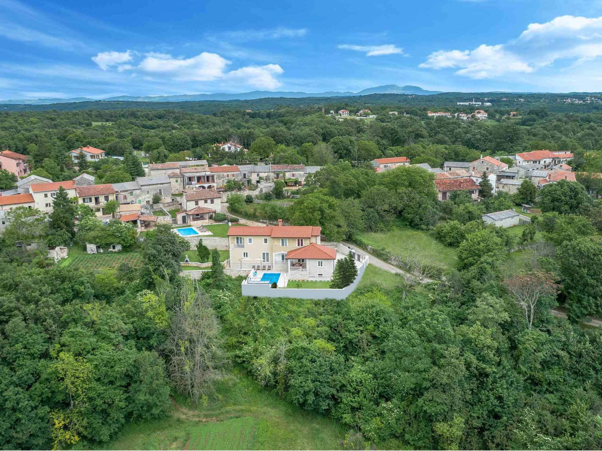 Private Villa mit Panoramablick-Dedans