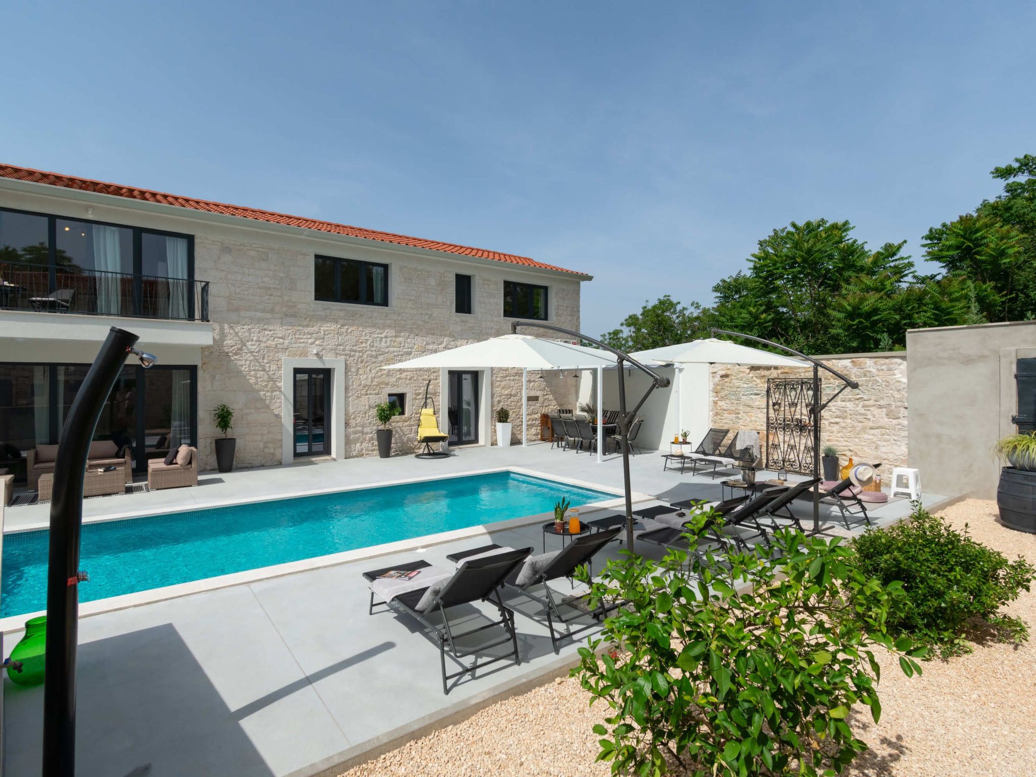 Designer Villa Simone - Modern und Heritage Style-Binnen