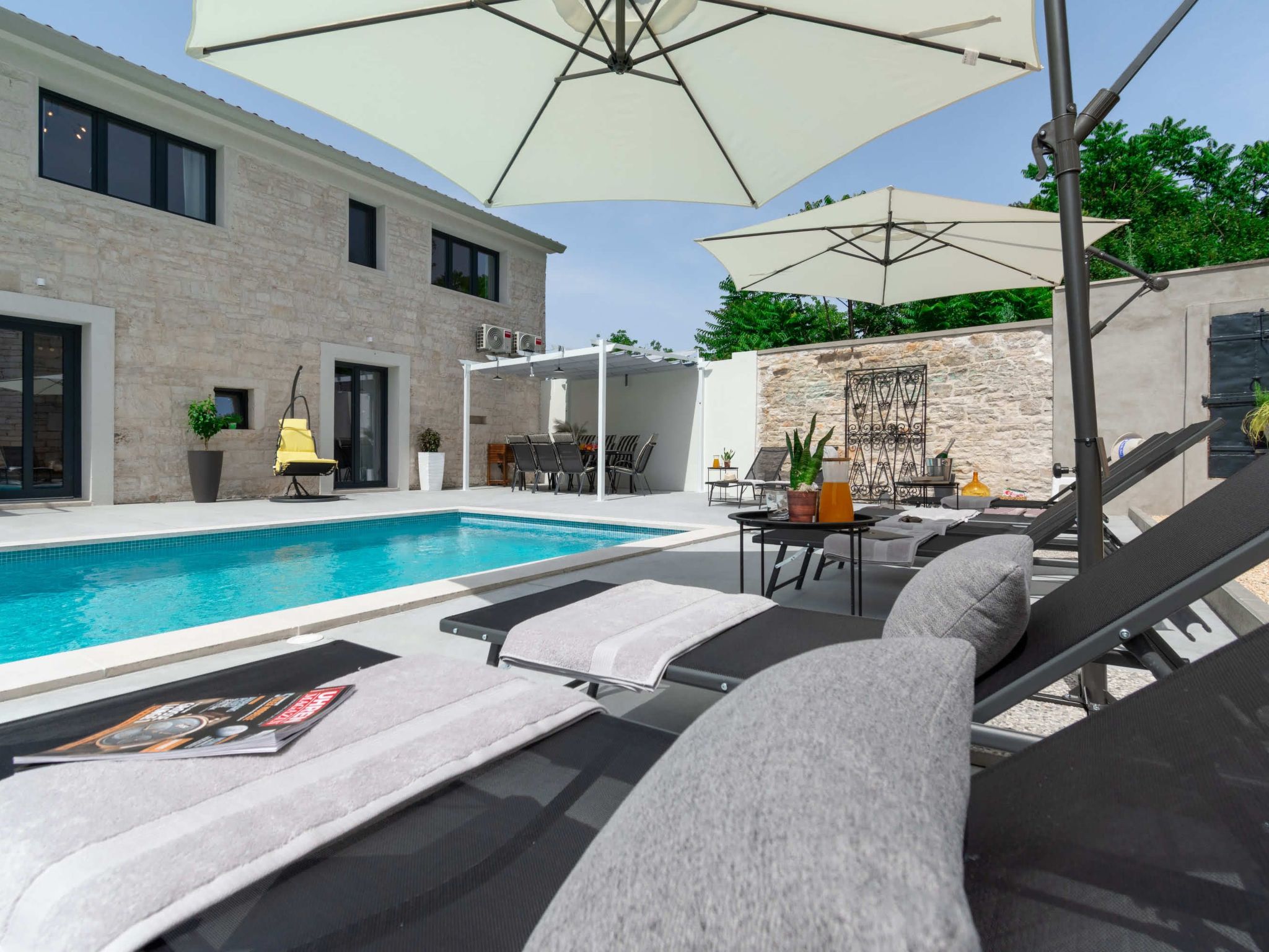 Designer Villa Simone - Modern und Heritage Style-Binnen