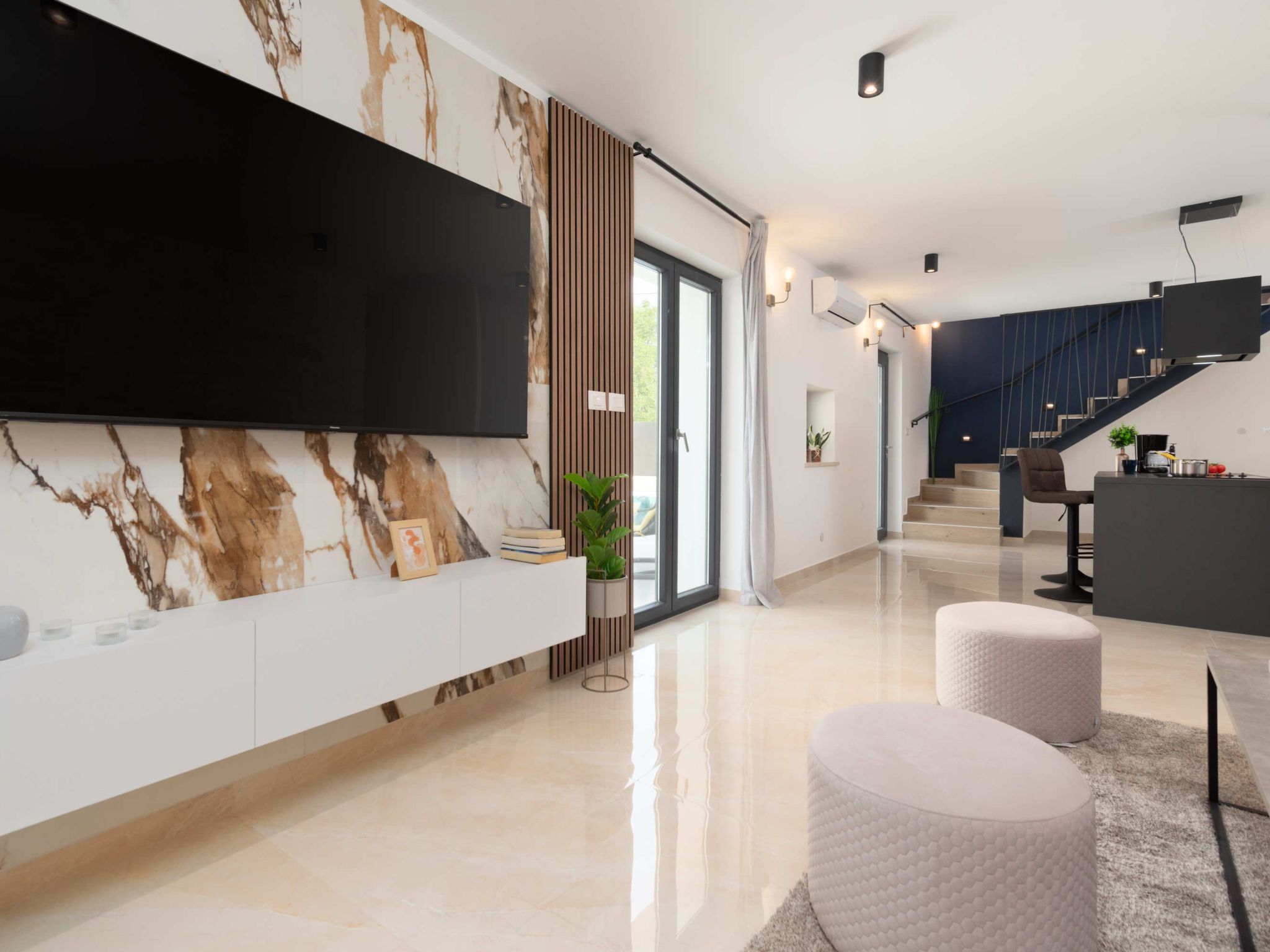 Designer Villa Simone - Modern und Heritage Style-Binnen