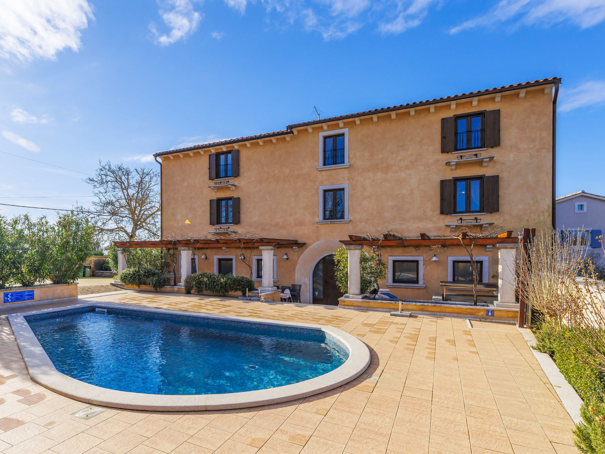 Villa Christina-Outside