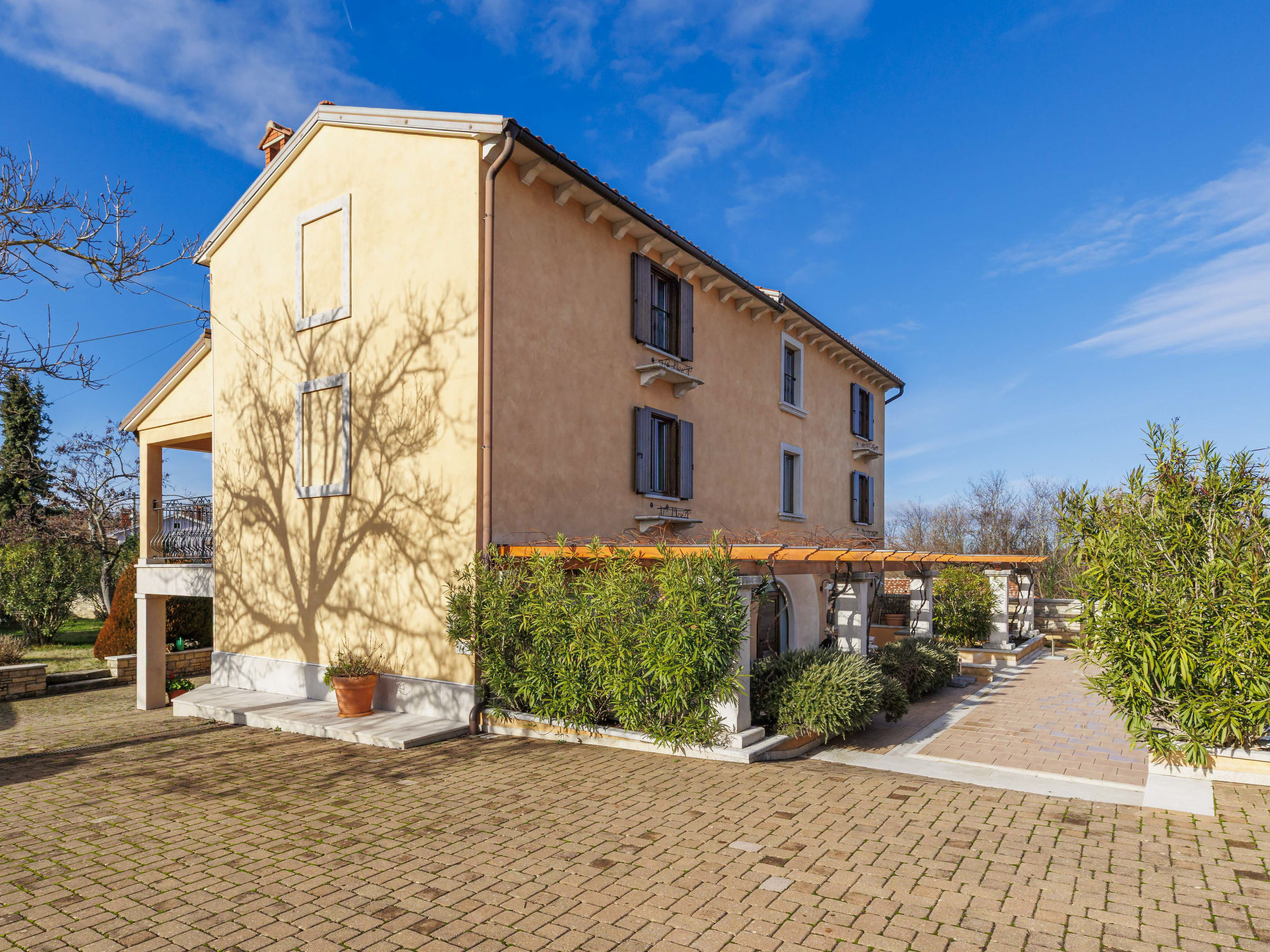 Villa Christina-Outside