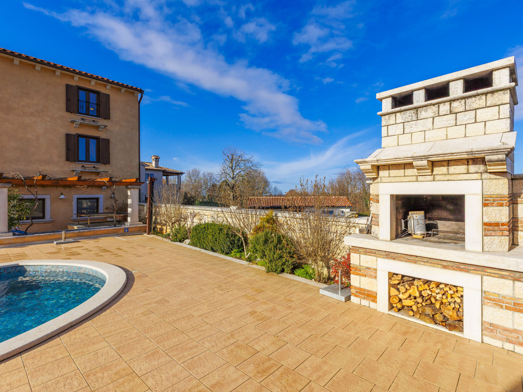 Villa Christina-Outside