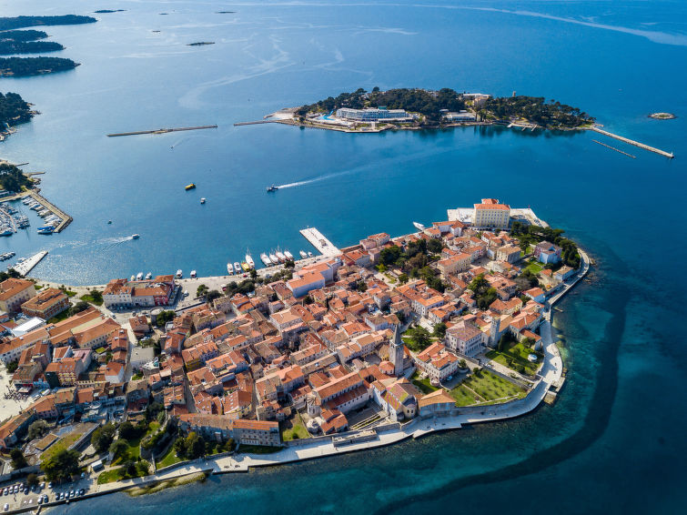 Zrinka Apartment in Poreč