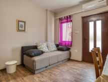 Knus appartement Daria voor 4 personen, op 500 meter van zee in Poreč - thumbnail 6