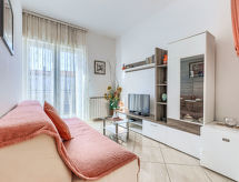 Appartement Jenny: Fijne vakantie dichtbij zee en Poreč - thumbnail 6