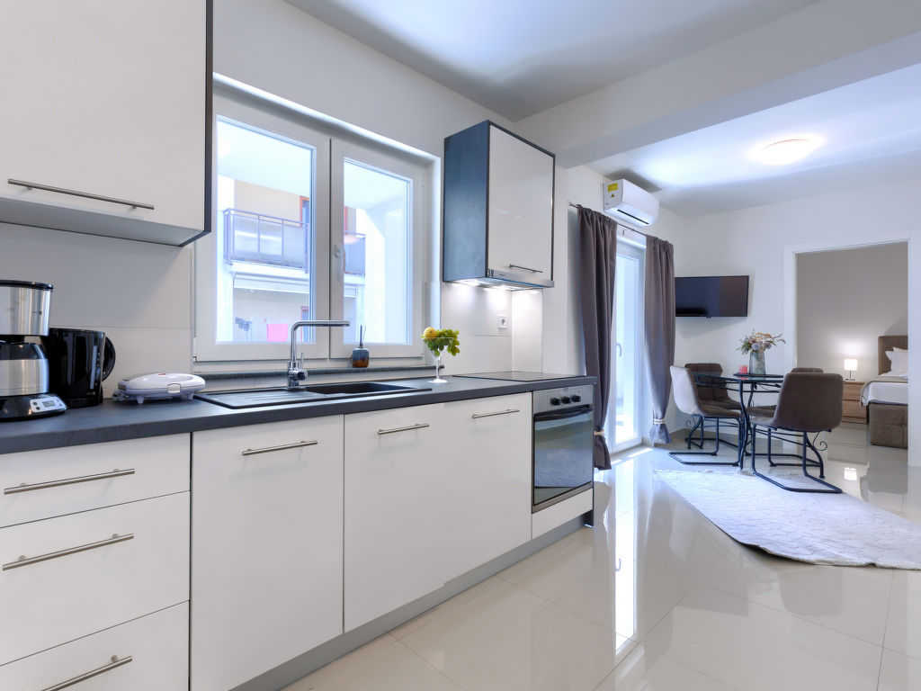 Appartement Amra 5 in Kroatië