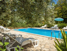Knus appartement Giuliano met zwembad, tuin & BBQ nabij Poreč - thumbnail 2