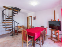 Ruim appartement in Tar met zwembad, tuin en vlakbij zee voor 8 personen - thumbnail 5